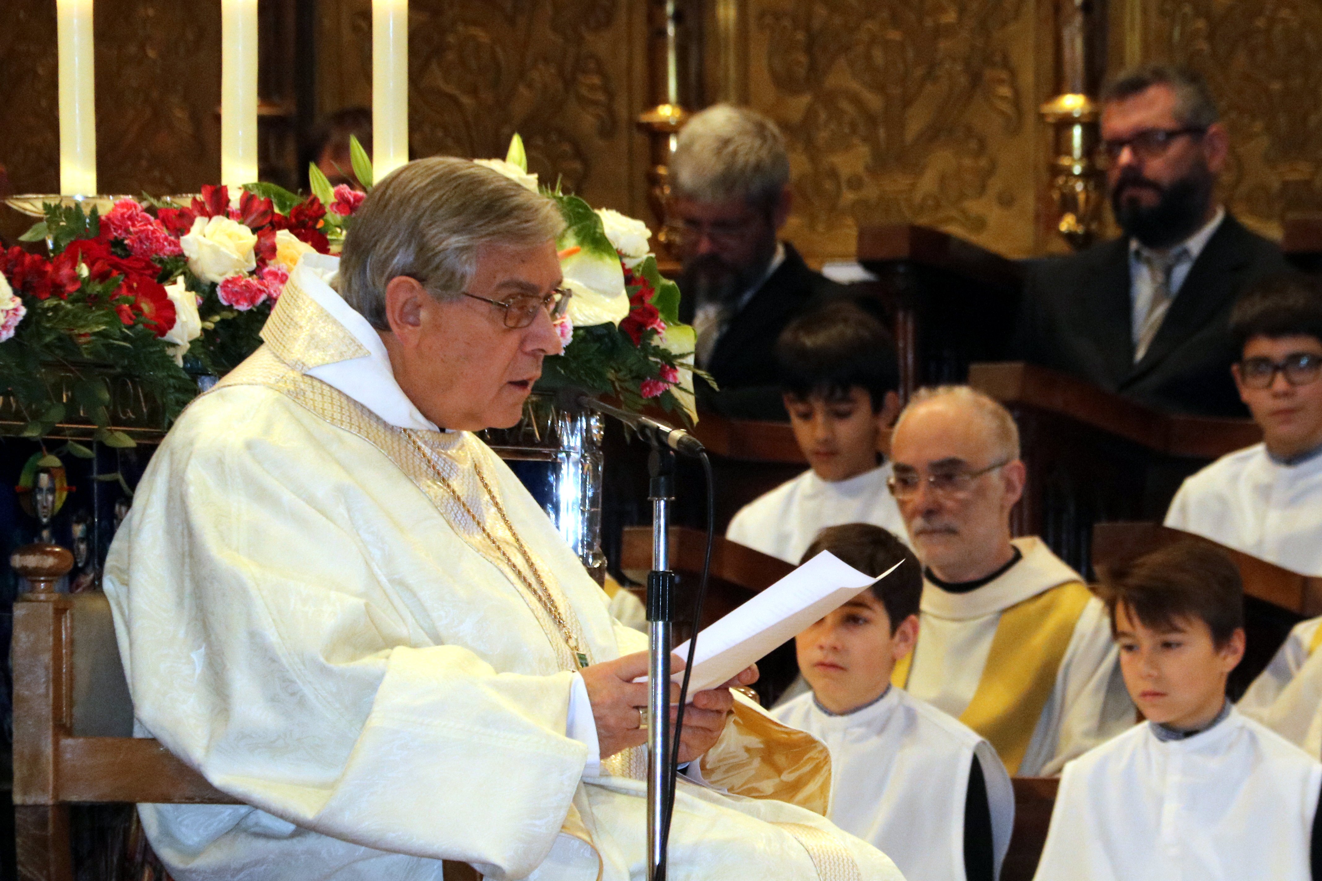 El abad de Montserrat pide perdón por los abusos y por haber fallado en los controles