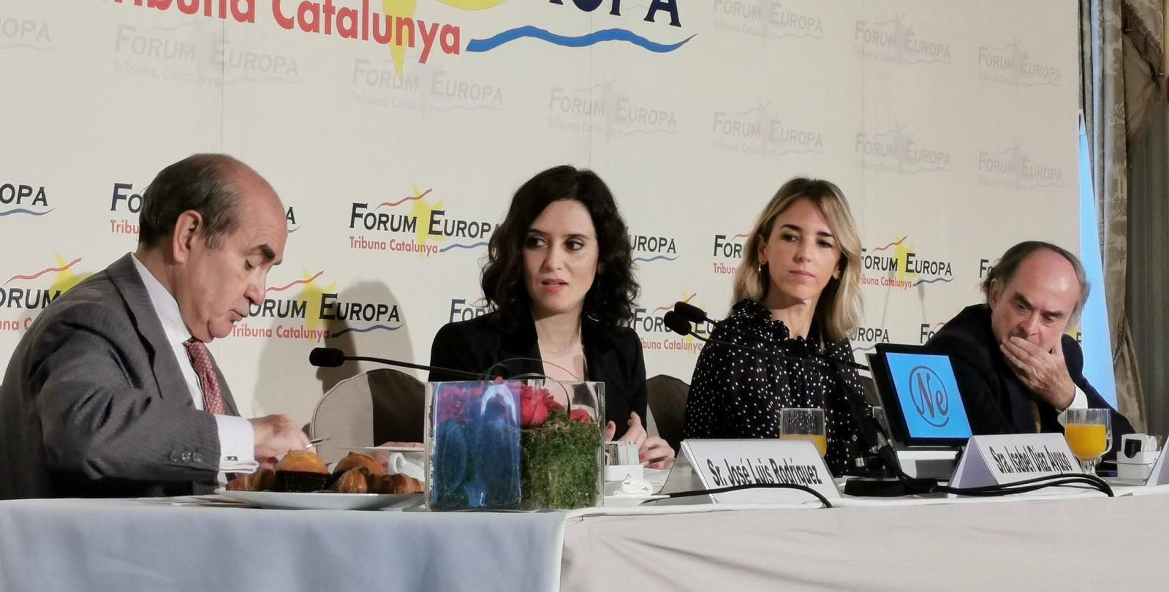 Díaz Ayuso reprocha al empresariado catalán haberse "unido al independentismo"