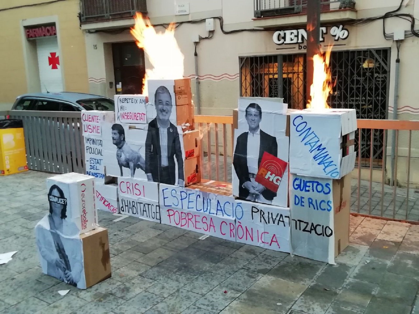 La CUP quema imágenes de Collboni, Batlle y Valls en la fiesta mayor de Horta