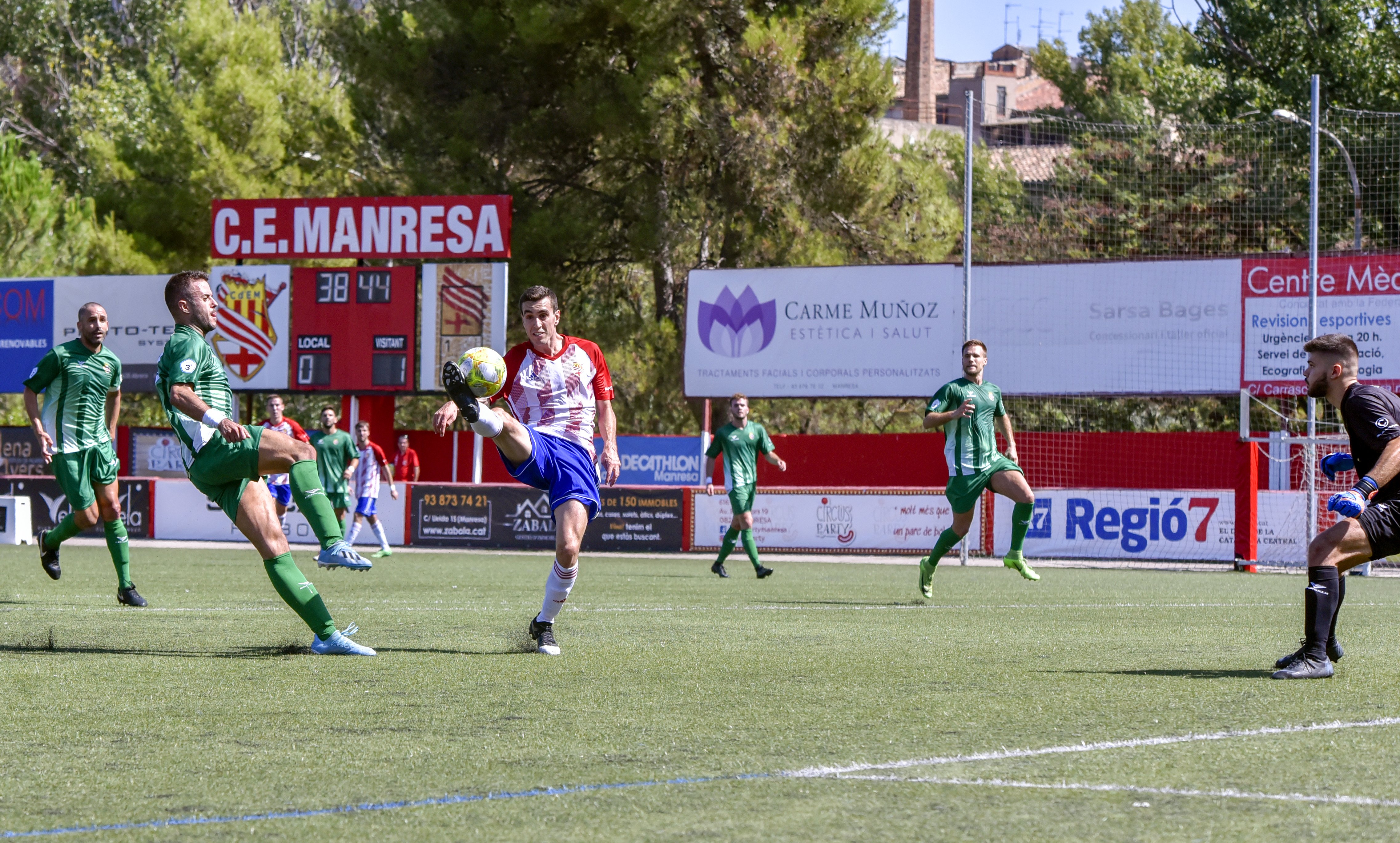 El Santfeliuenc, la Pobla de Mafumet i el Cerdanyola manen a Tercera Divisió