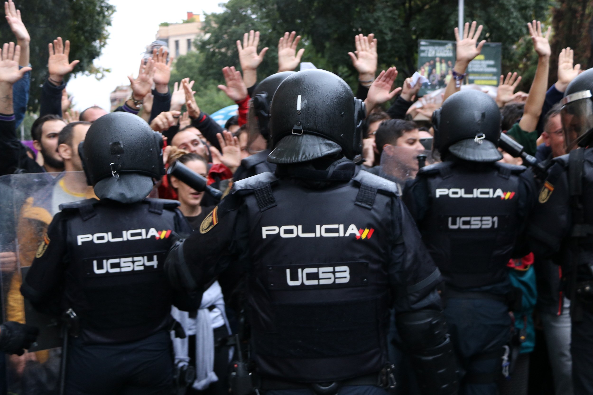 Imputen quatre policies nacionals més per les càrregues de l'1-O a Barcelona