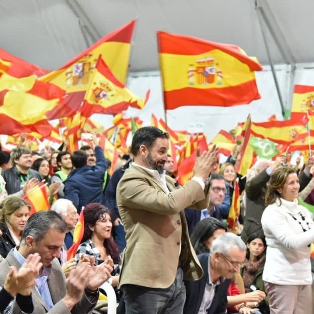 Santi Abascal ovacion @santi abascal