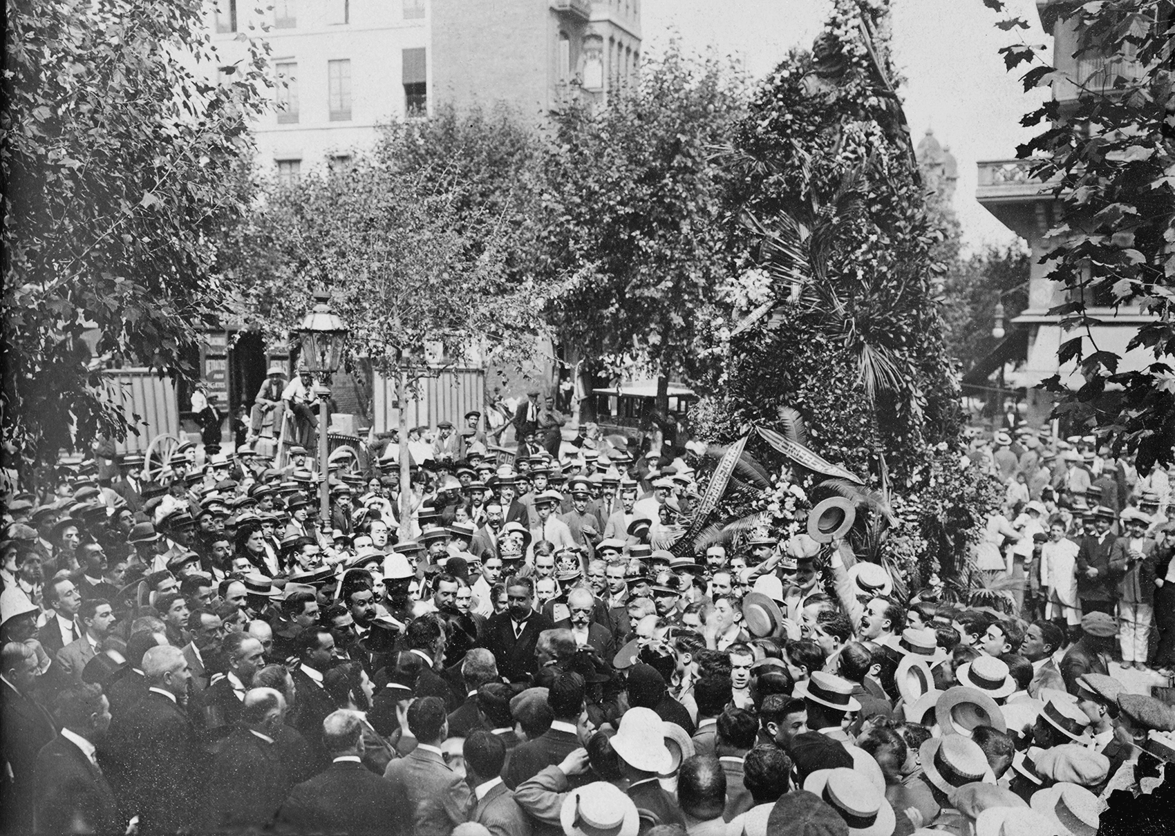 Diada 1914. Foto Carlos Perez de Rozas. Fuente Archivo Municipal de Barcelona