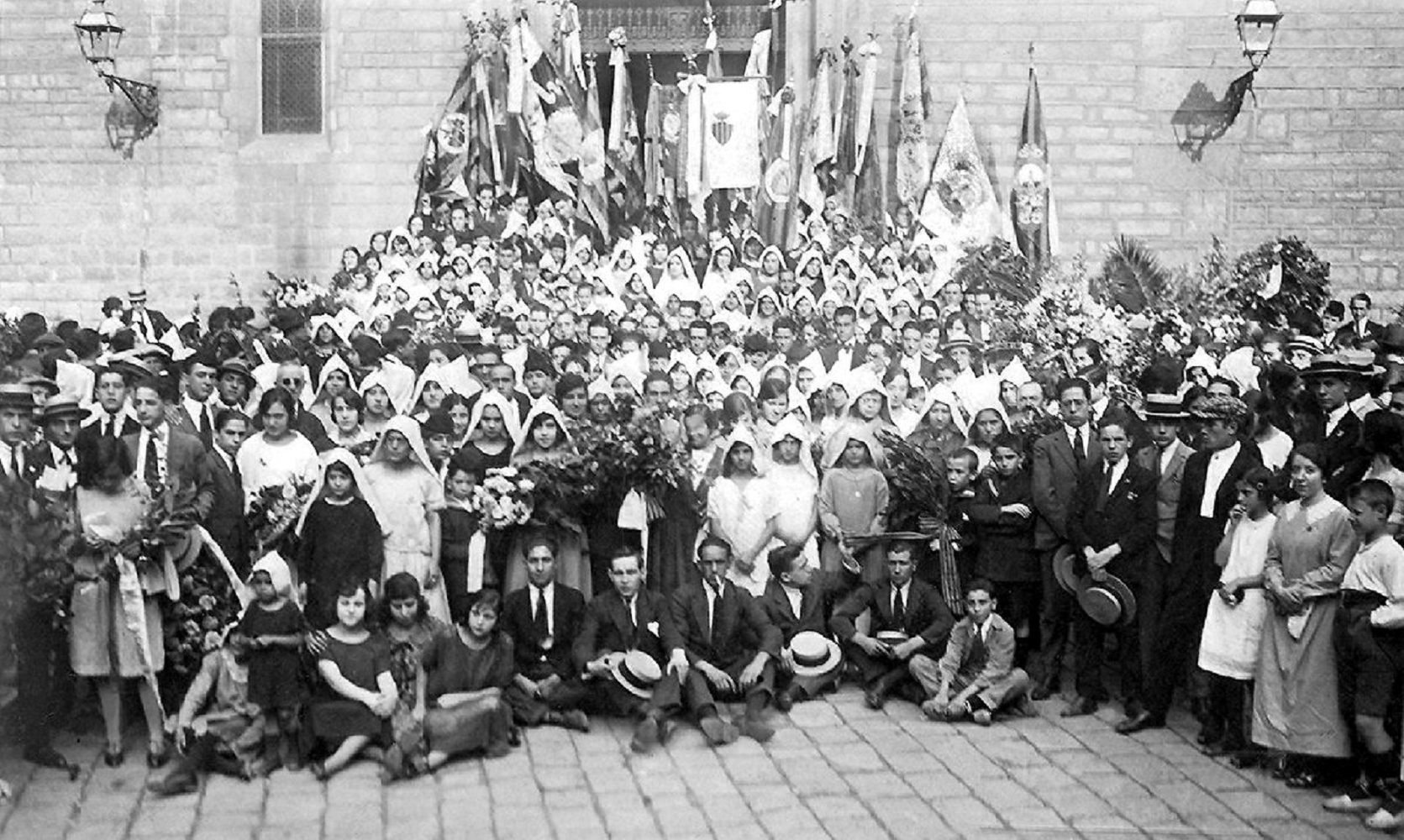 Diada 1923. Asociación Ramos de Juventud. Fuente Wikimedia Commons