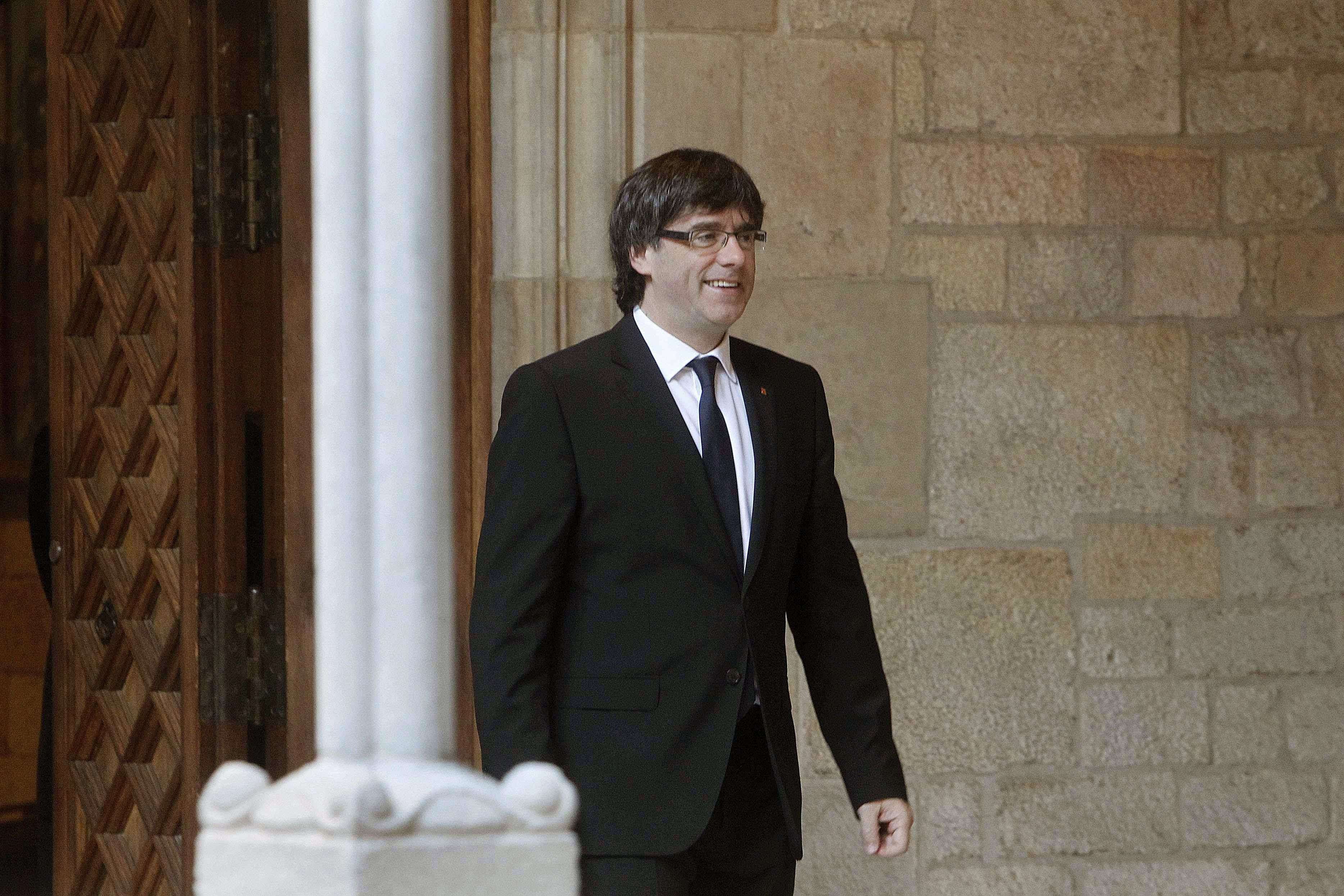 Puigdemont se adhiere a la reivindicación LGTBI y recuerda que hace 40 años era "delito"