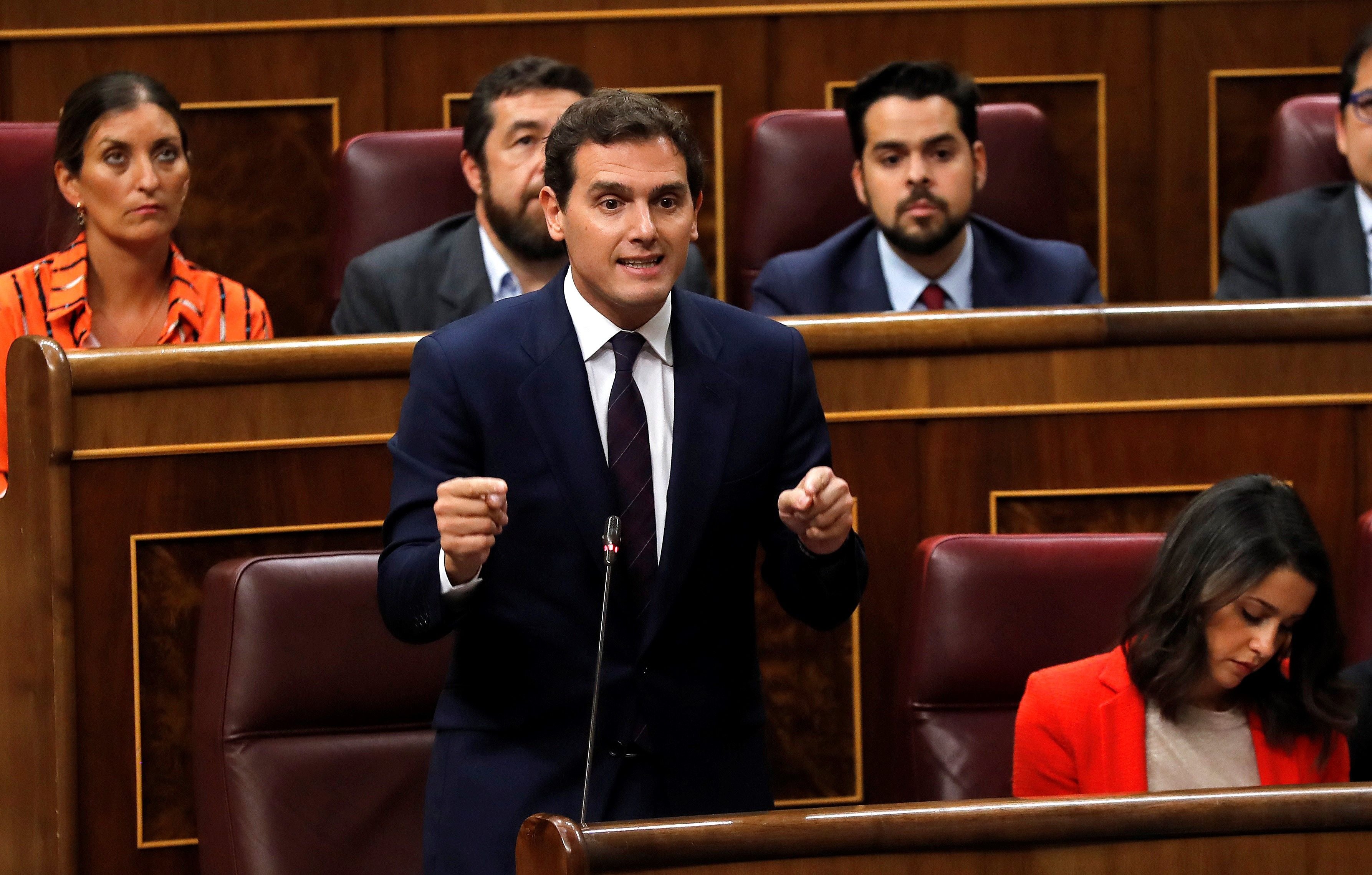 Rivera demana per carta una reunió a Sánchez per abordar l'aplicació immediata del 155