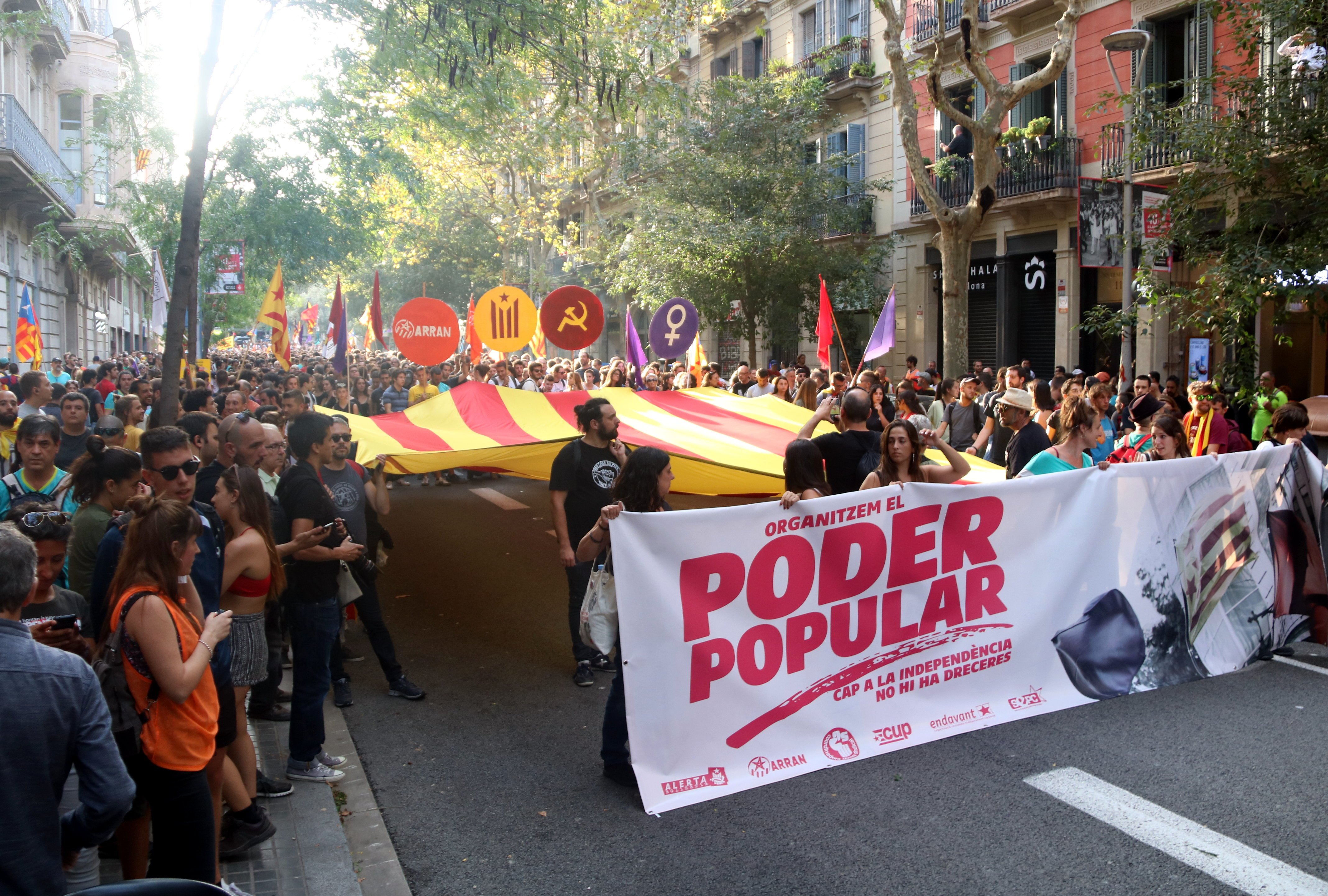 La izquierda independentista reivindica la desobediencia y el "poder popular"