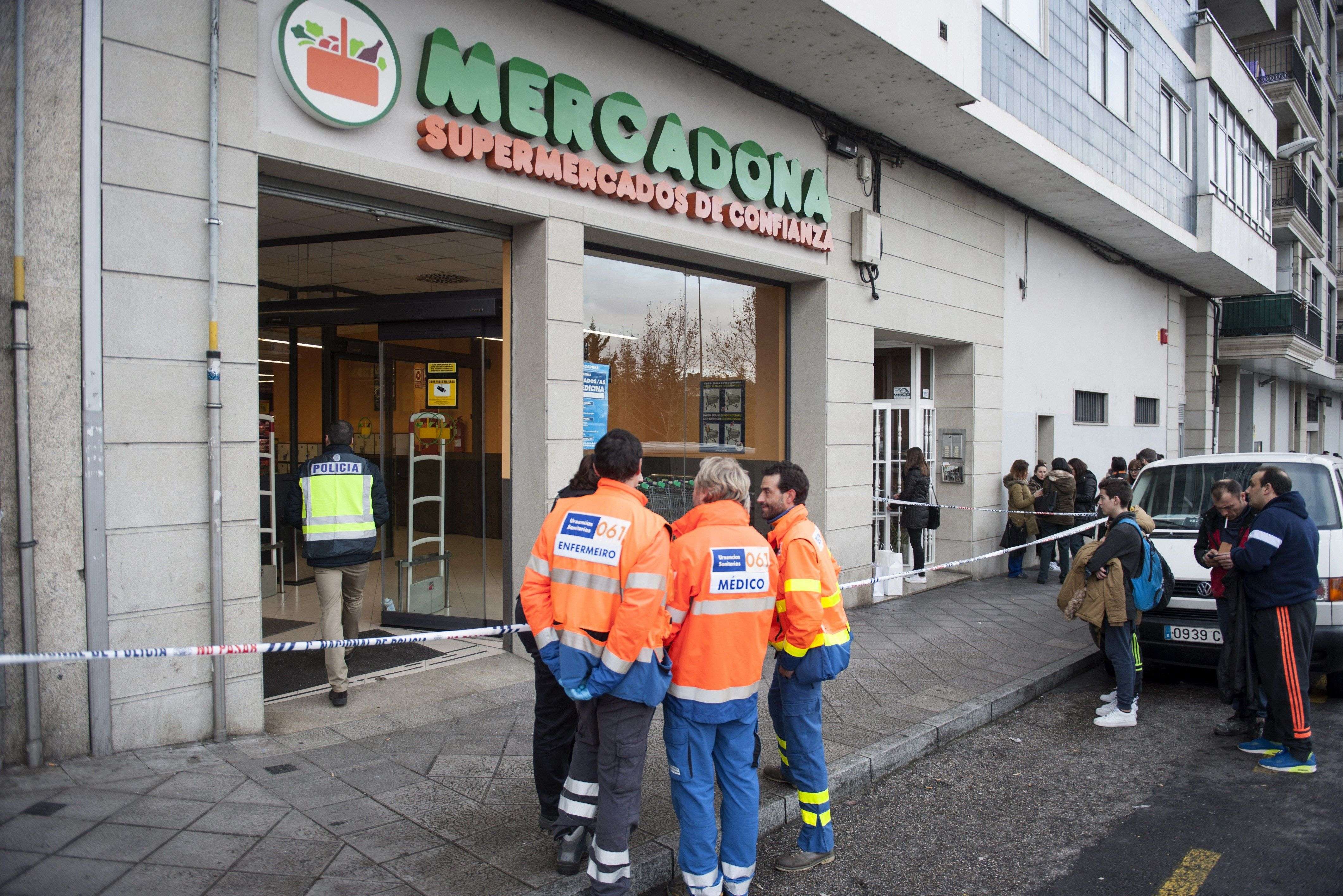 Un tiroteo en un supermercado de Galicia provoca el pánico Un tiroteo en un supermercado de Galicia provoca el pánico