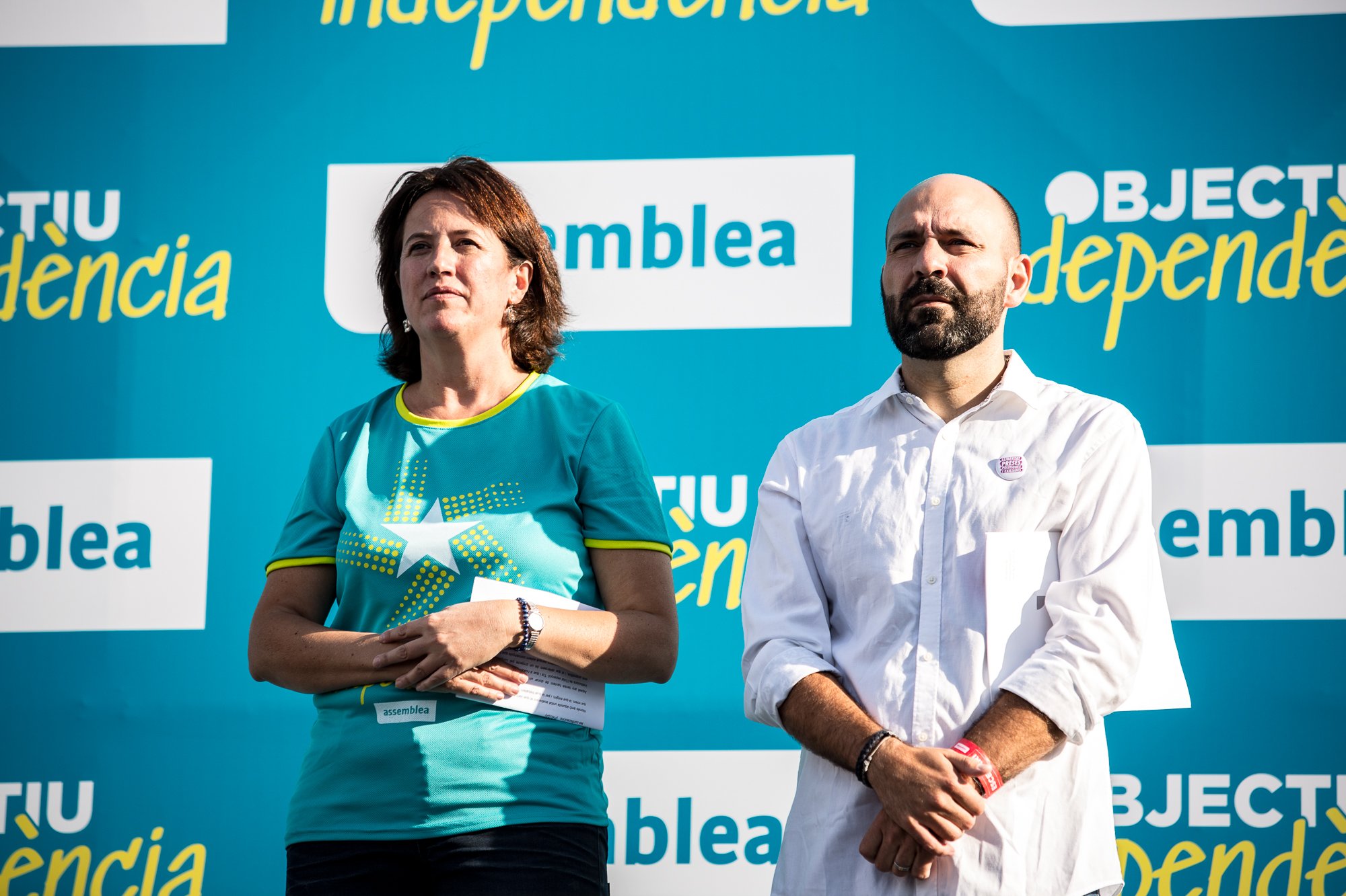 ANC y Òmnium convocan en toda Catalunya en solidaridad con Junqueras y Torra