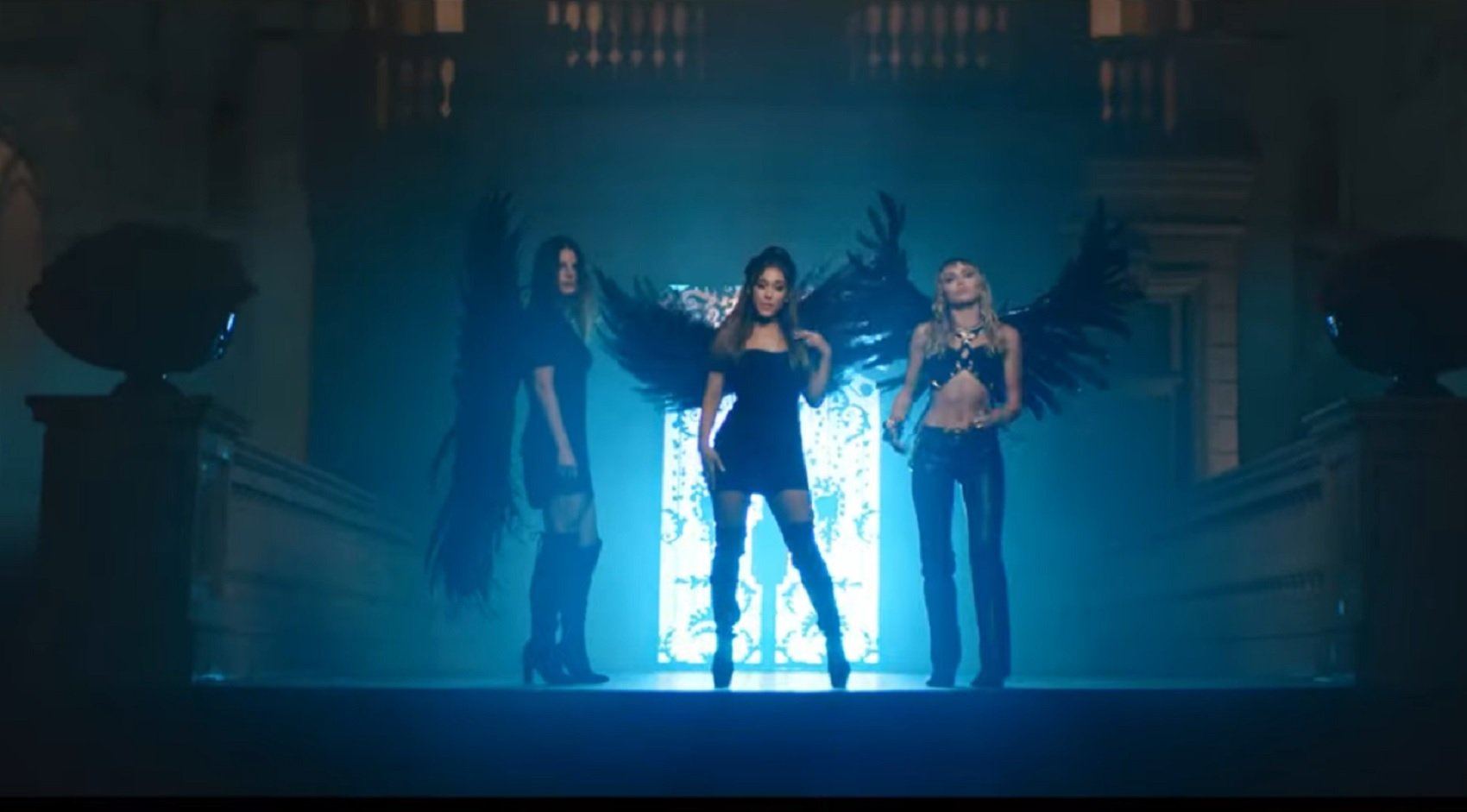 VÍDEO | Lana del Rey, Ariana Grande y Miley Cyrus, "ángeles de Charlie" de la música