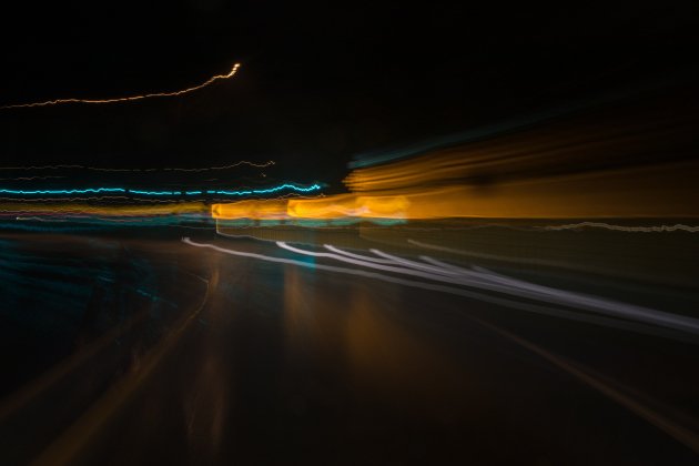 coche carretera alcohol - unsplash