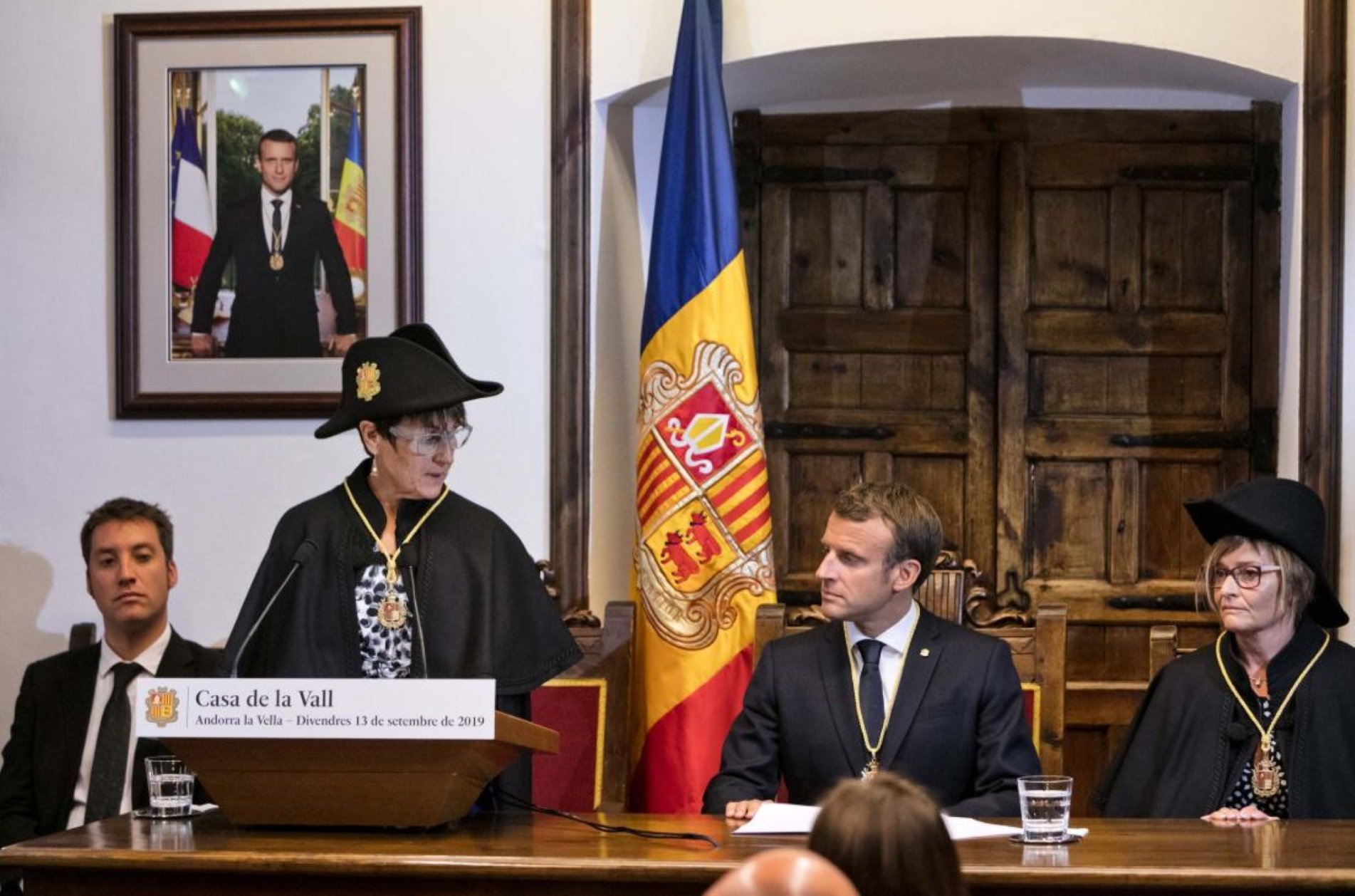 Macron Casa de la Vall Andorra @governandorra