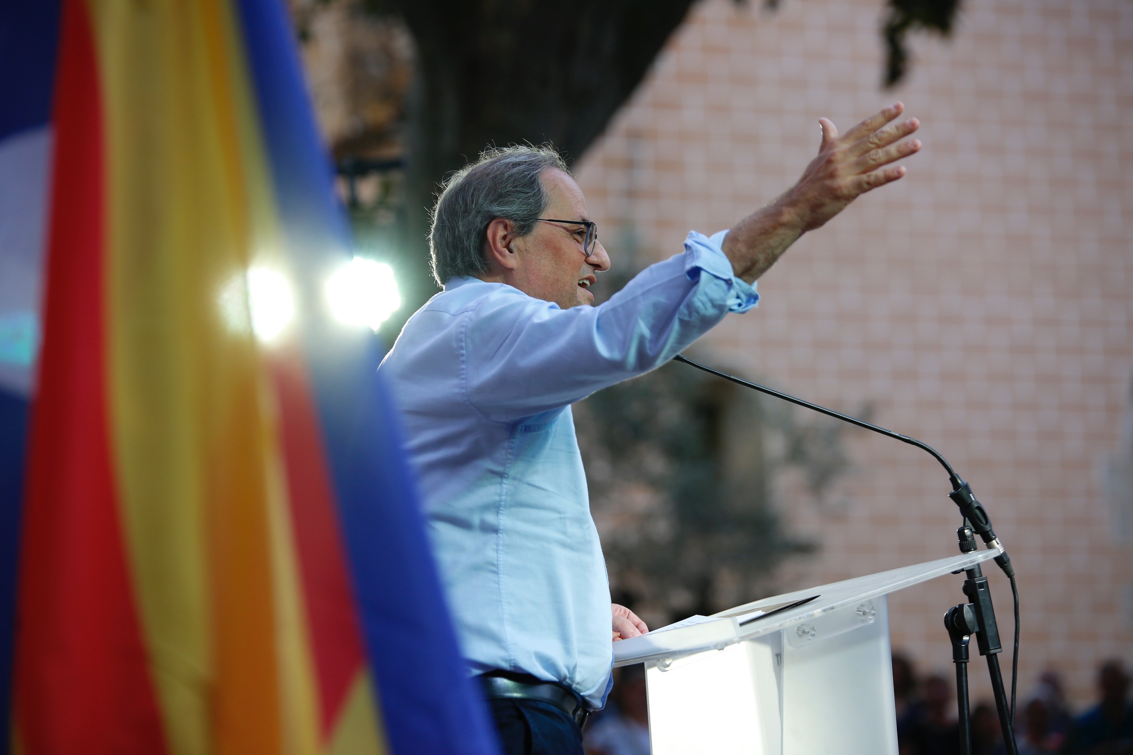 Torra considera "patètic" que els socialistes "amenacin" amb el 155