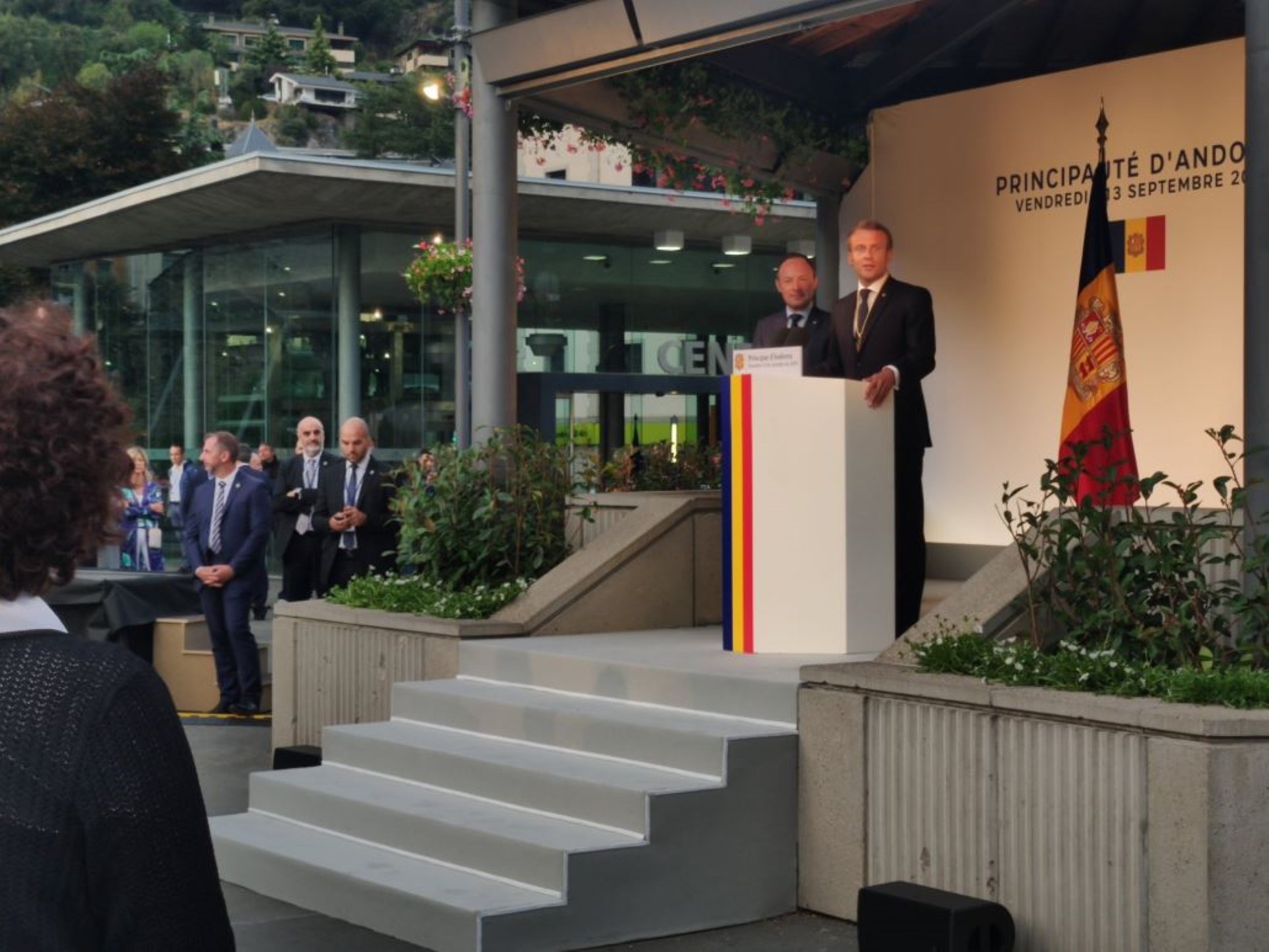 Macron, en Andorra: "Estoy aquí para defender vuestra independencia"