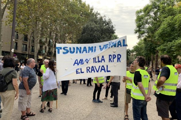 tsunami veïnal @stoprobossanta1 tsunami veïnal @stoprobossanta1