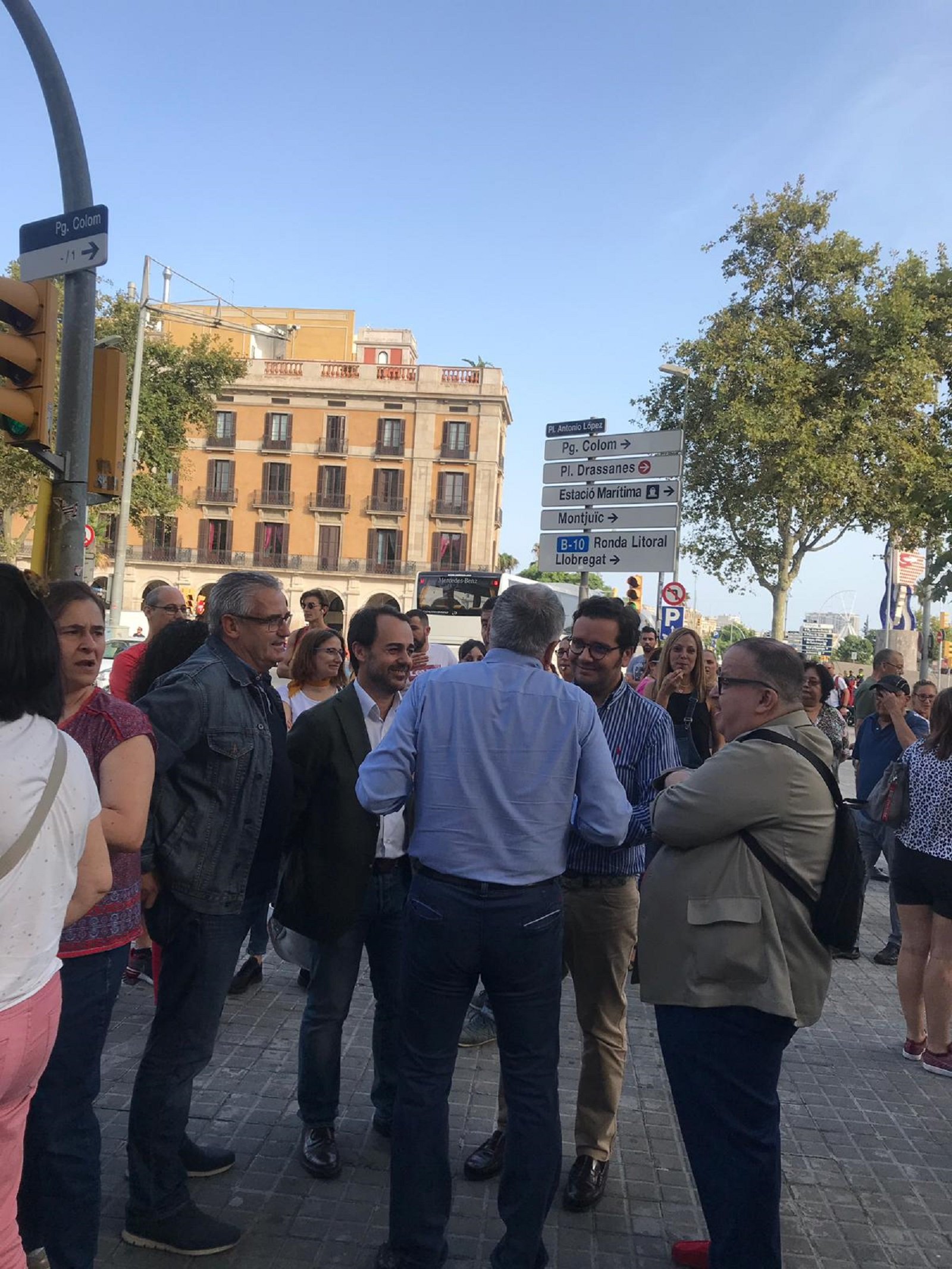 Expulsan a Josep Bou de la manifestación vecinal contra la crisis de seguridad