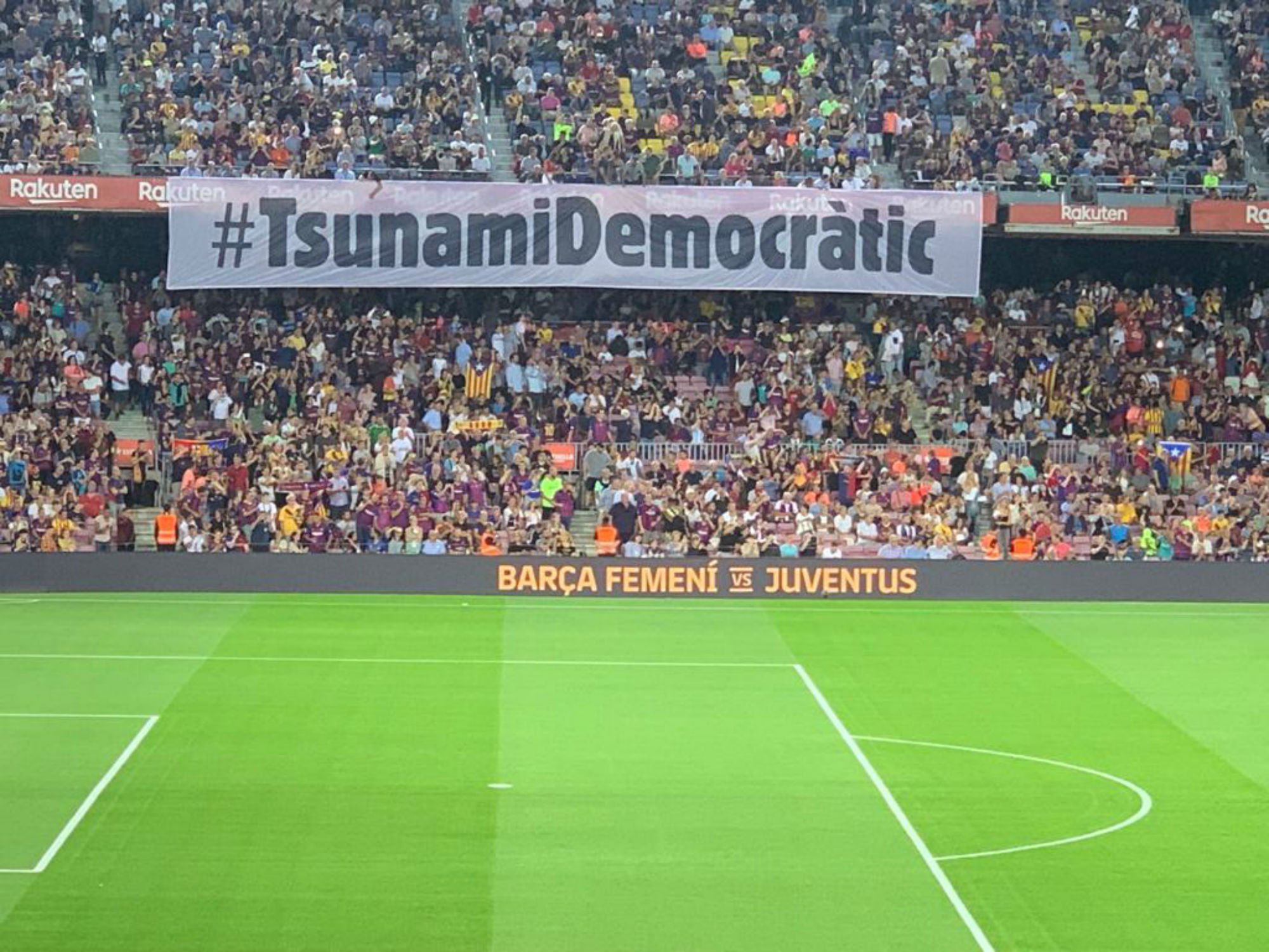 El fil de Tsunami Democràtic explicant què farà al Barça-Madrid