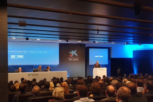lliurament beques La Caixa - carlota serra lliurament beques La Caixa - carlota serra