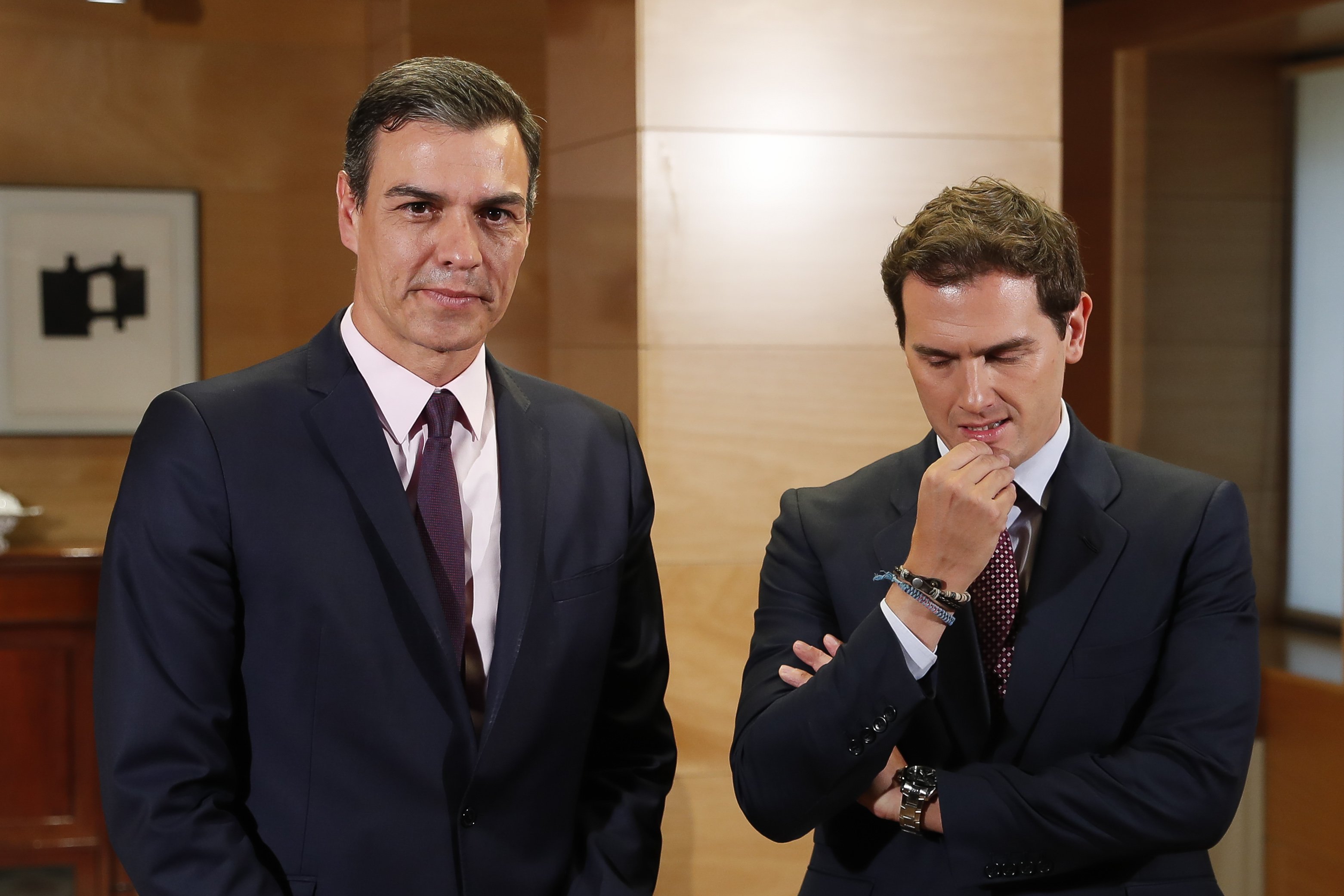 PSOE i PP millorarien resultats i Cs patiria una gran patacada, segons una enquesta