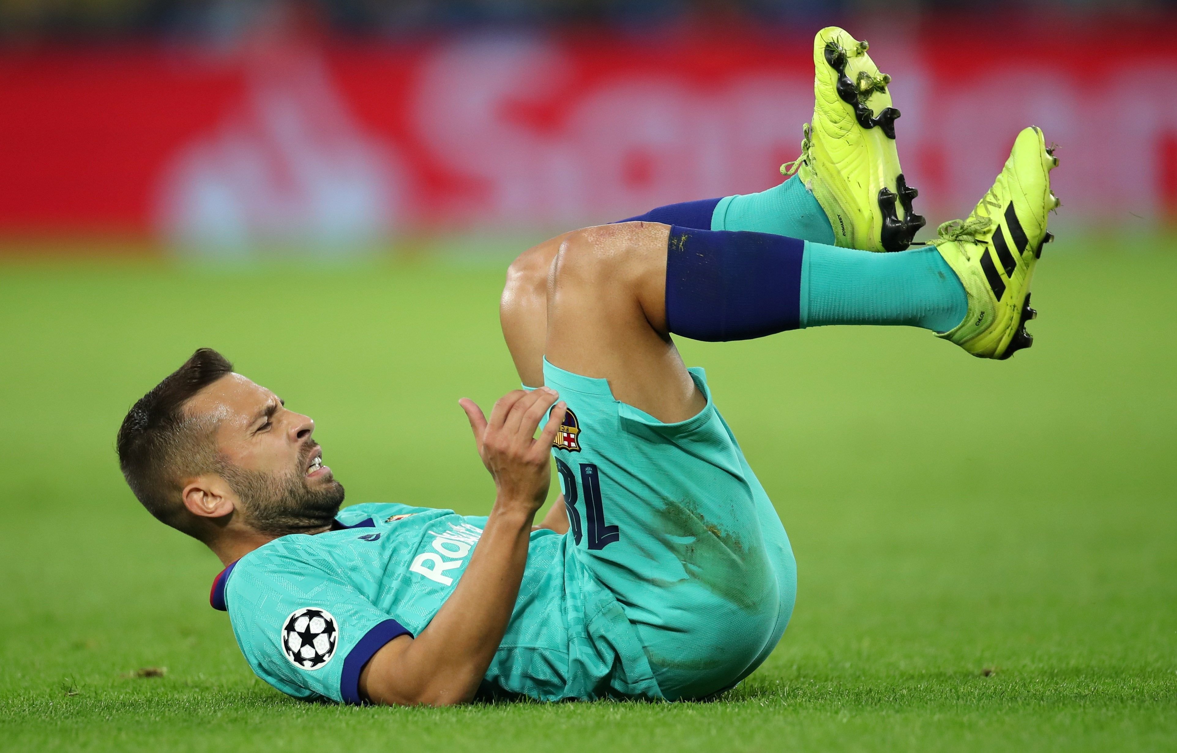El Barça confirma la lesión muscular de Jordi Alba