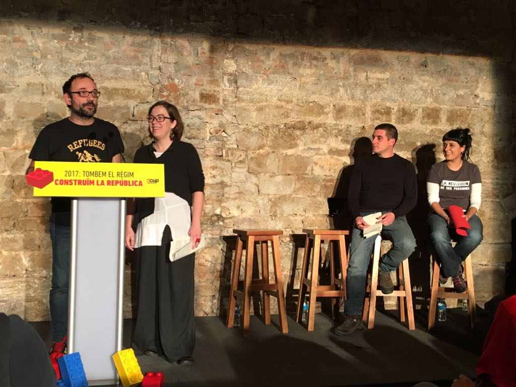 La CUP responde a Puigdemont que "se arremangue" con los presupuestos y active ya el referéndum