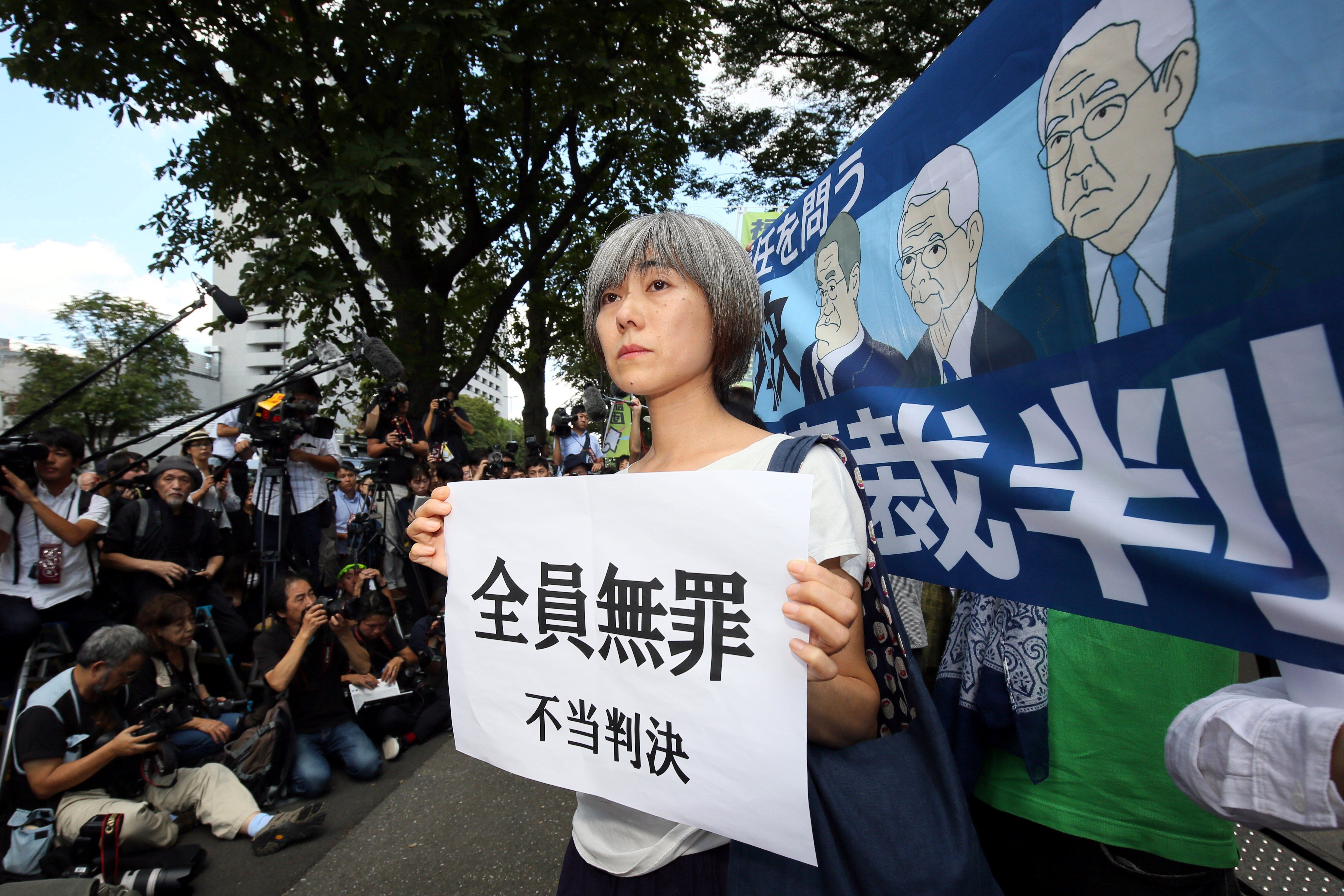 Absueltos tres directivos procesados por el desastre de la nuclear de Fukushima