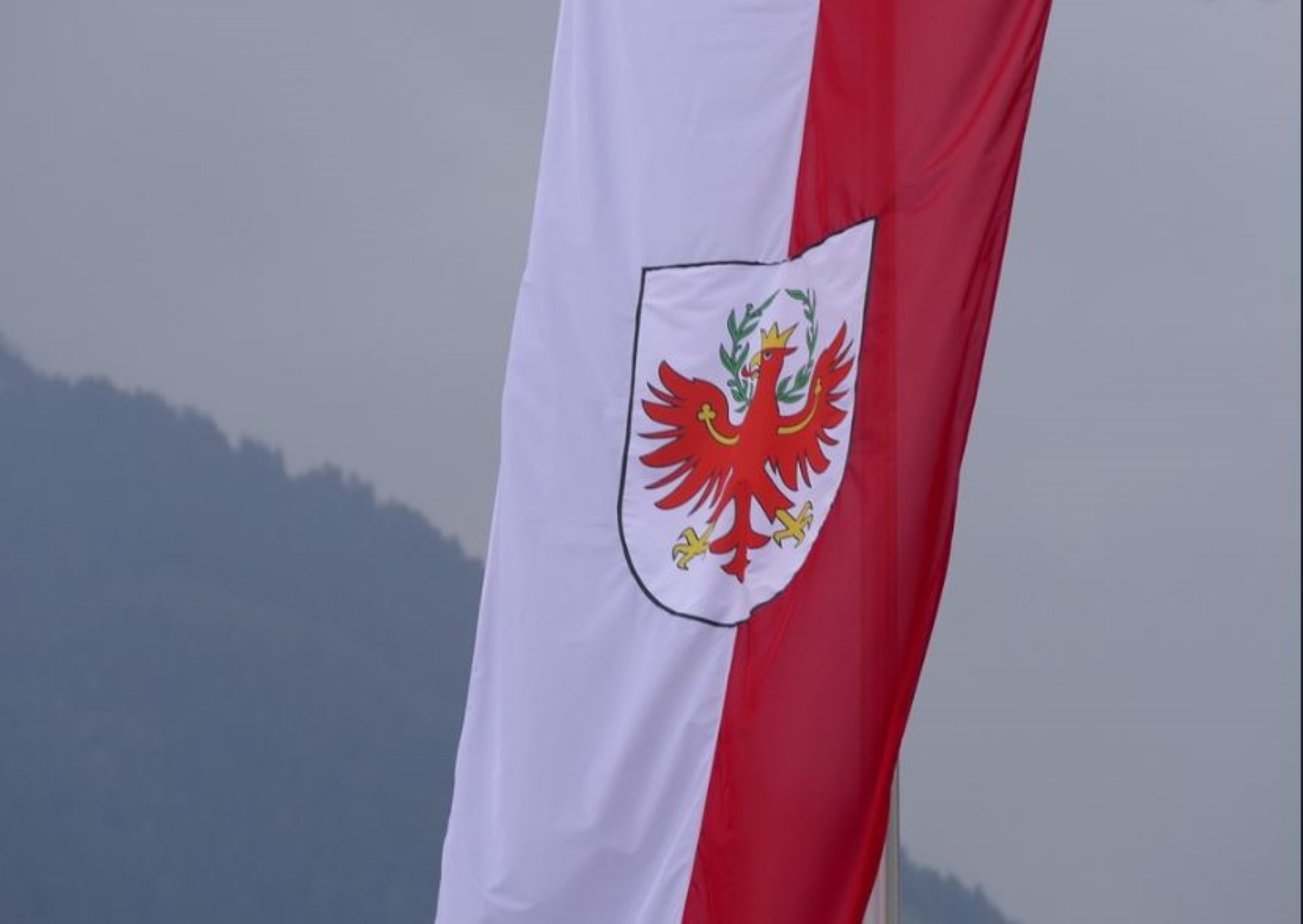 Austria da el primer paso para conceder el pasaporte a los sur-tiroleses