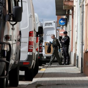 Guardia Civil escorcolls Sabadell operació contra independentistes EFE Guardia Civil escorcolls Sabadell operació contra independentistes EFE
