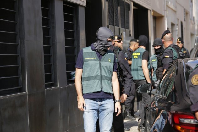 ELNACIONAL cacheos sabadell guardia civil - Sergi Alcàzar