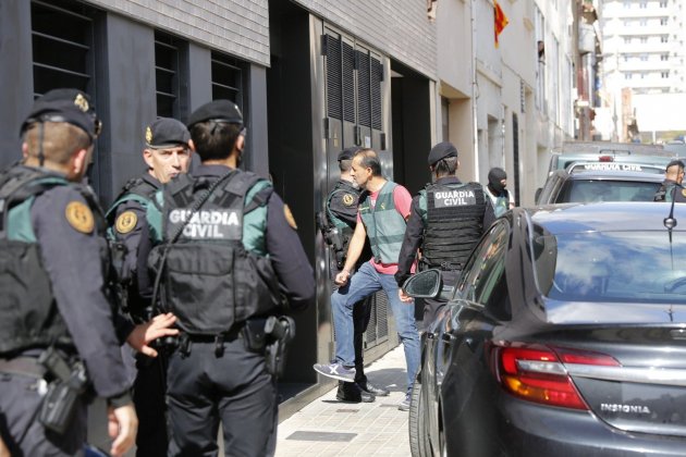 ELNACIONAL cacheos sabadell guardia civil - Sergi Alcàzar