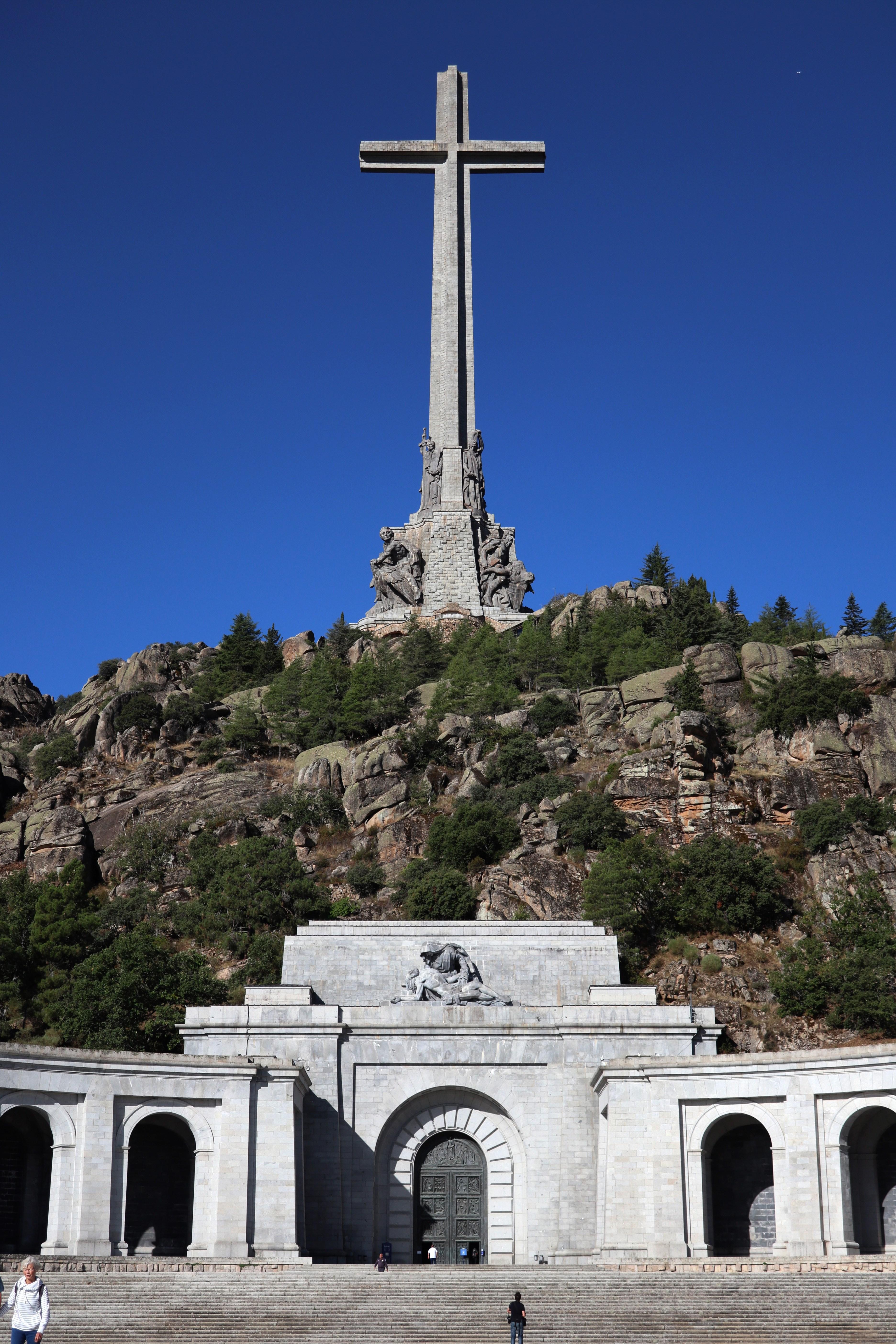 El TC no admite el recurso de la familia Franco contra la exhumación del dictador