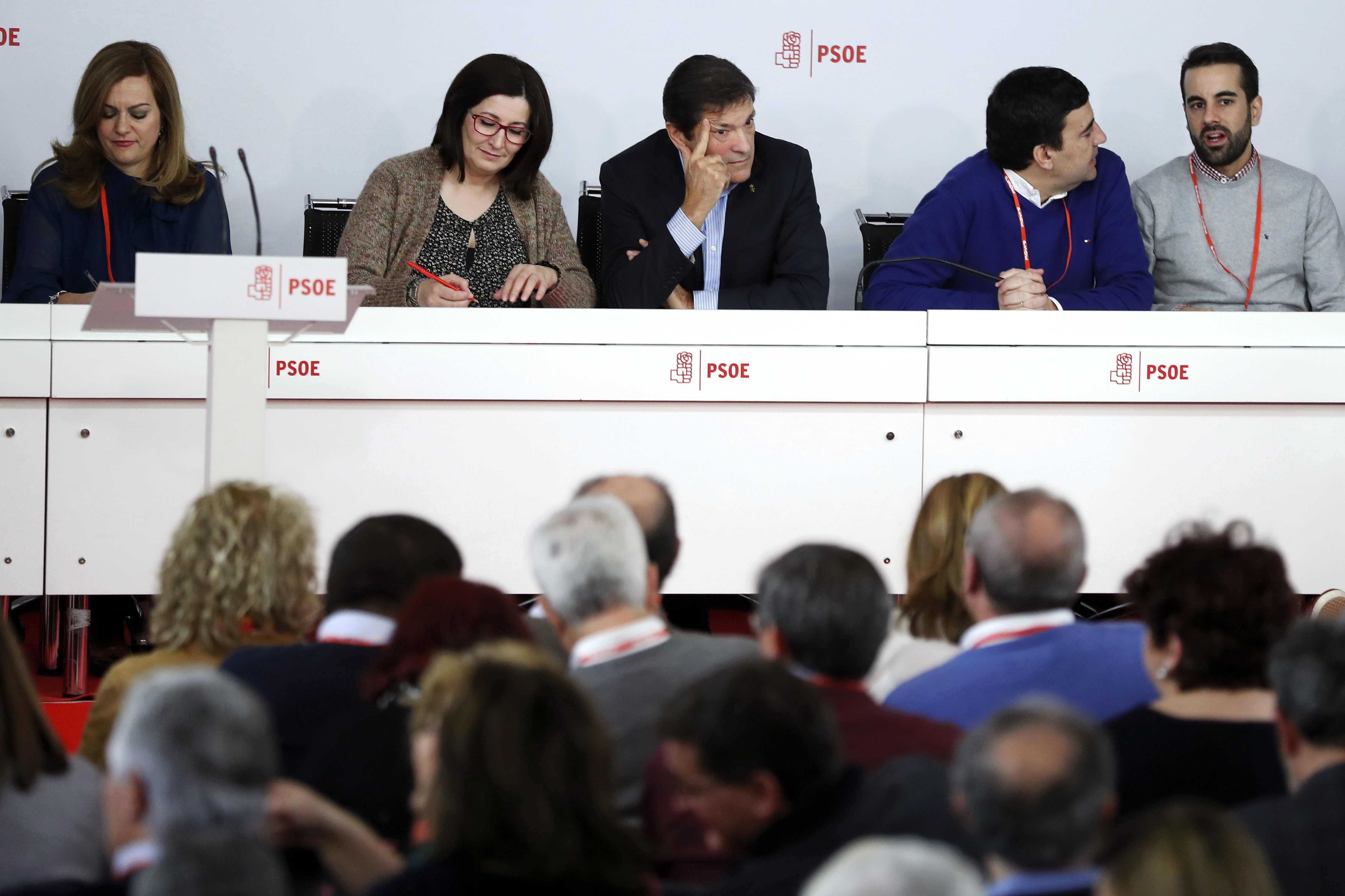 El PSOE aposta per restaurar part de l’Estatut tombat pel TC