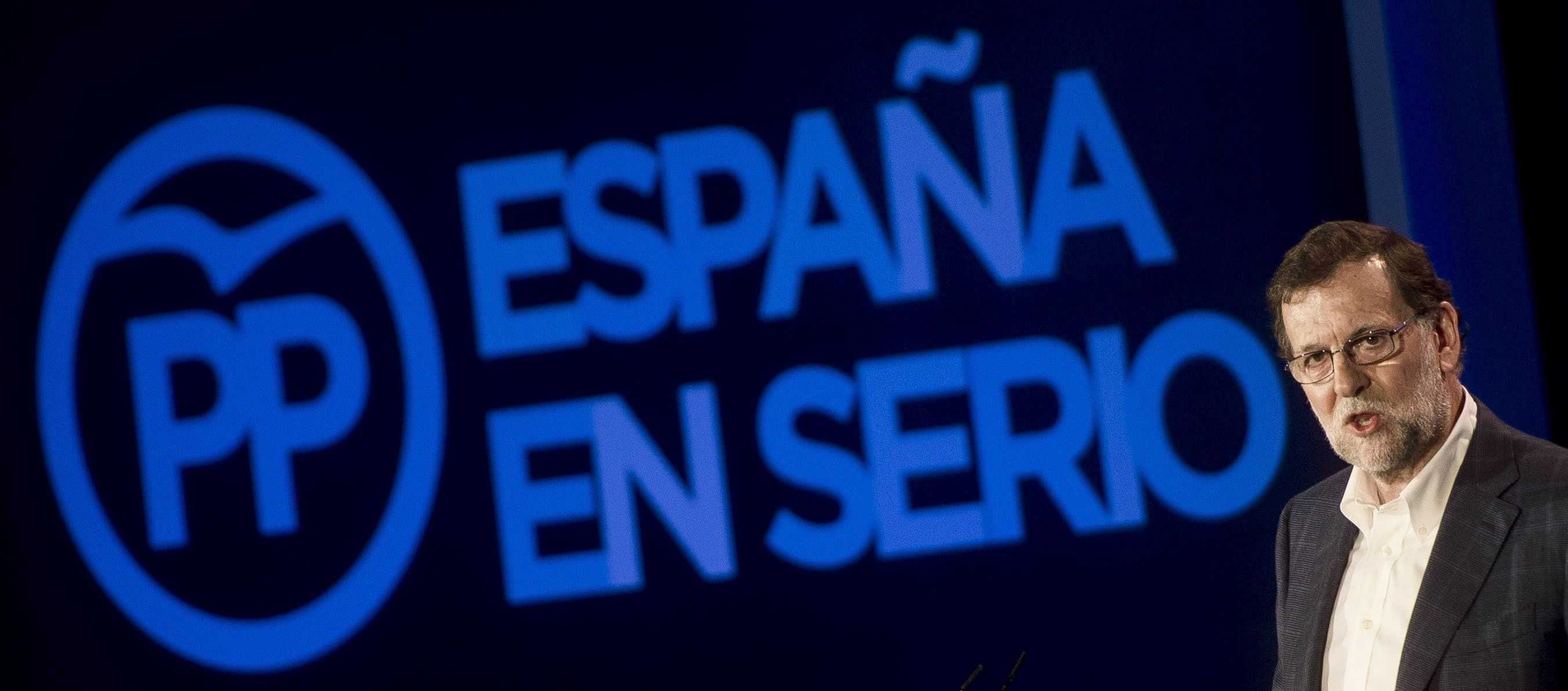 Rajoy culpa a PSOE y C's del 26-J