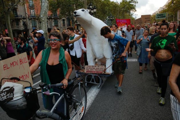 ELNACIONAL manifestació vaga clima 27s - sergi alcazar