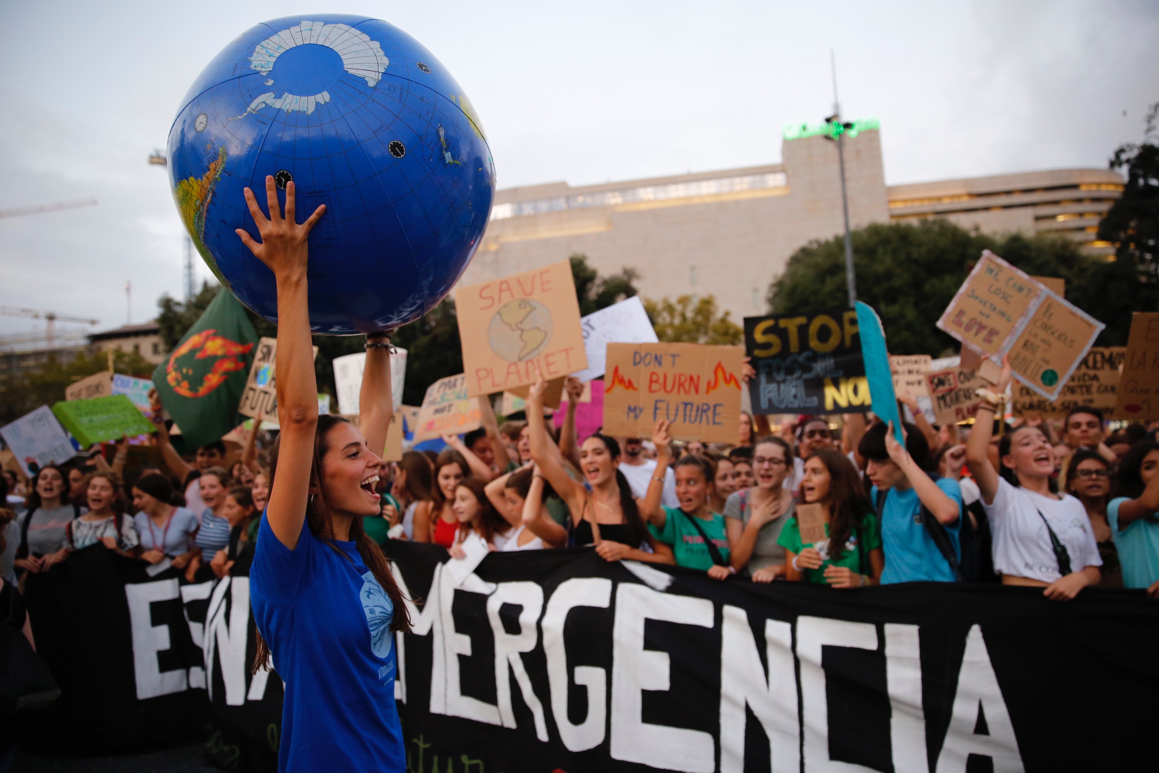 F4F denuncia una operación 'greenwashing' de gobiernos y empresas por el COP25