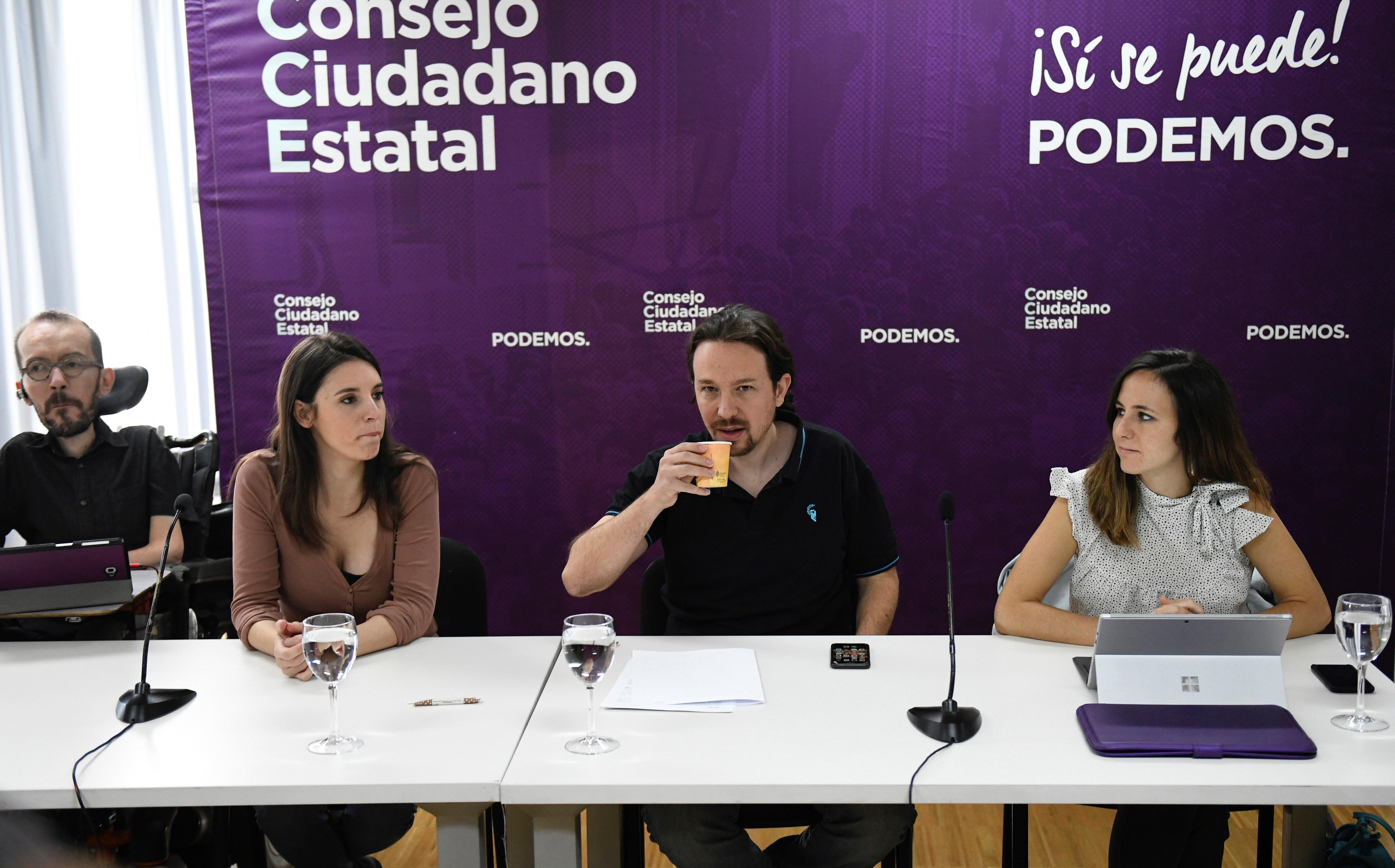 Iglesias avisa Errejón: "No vam néixer per apuntalar el bipartidisme"