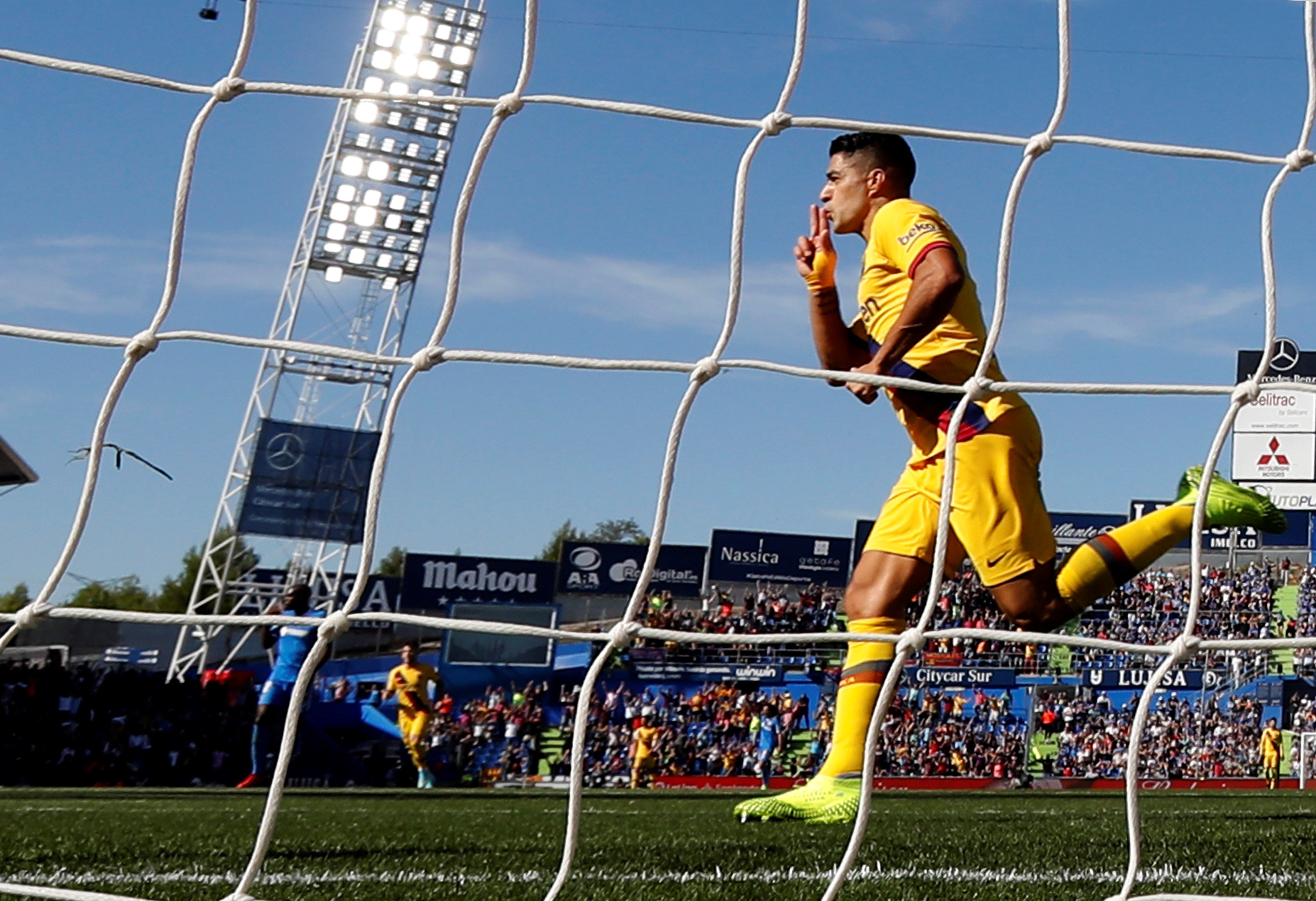 El Barça supera totes les adversitats a Getafe (0-2)