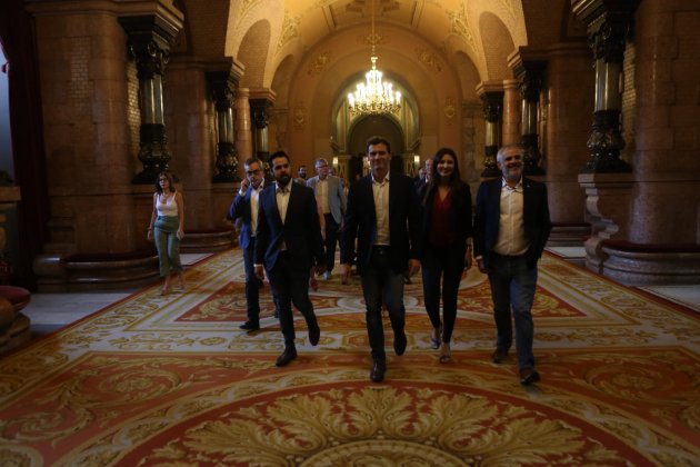 Rivera Parlamento dos años 1 O Sira Esclasans