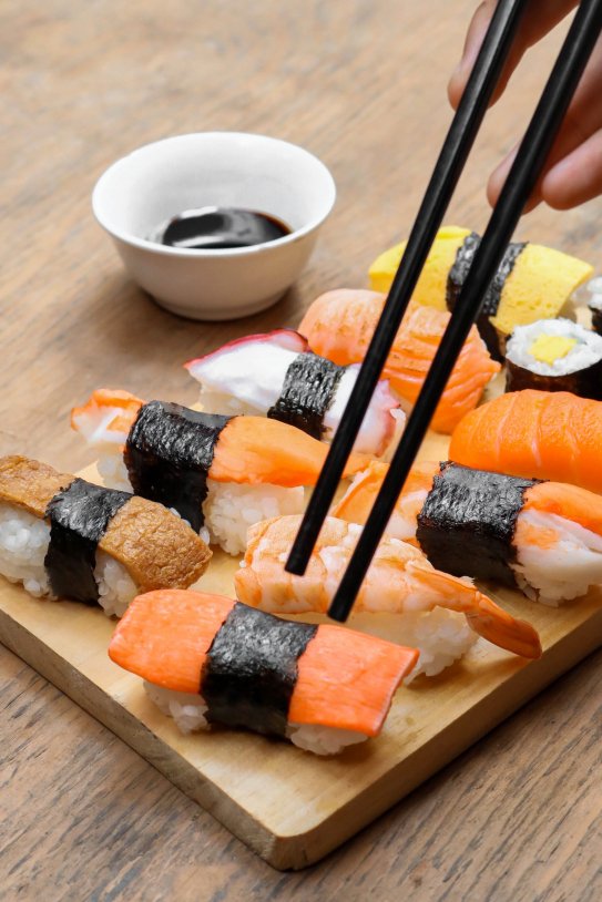 sushi unsplash