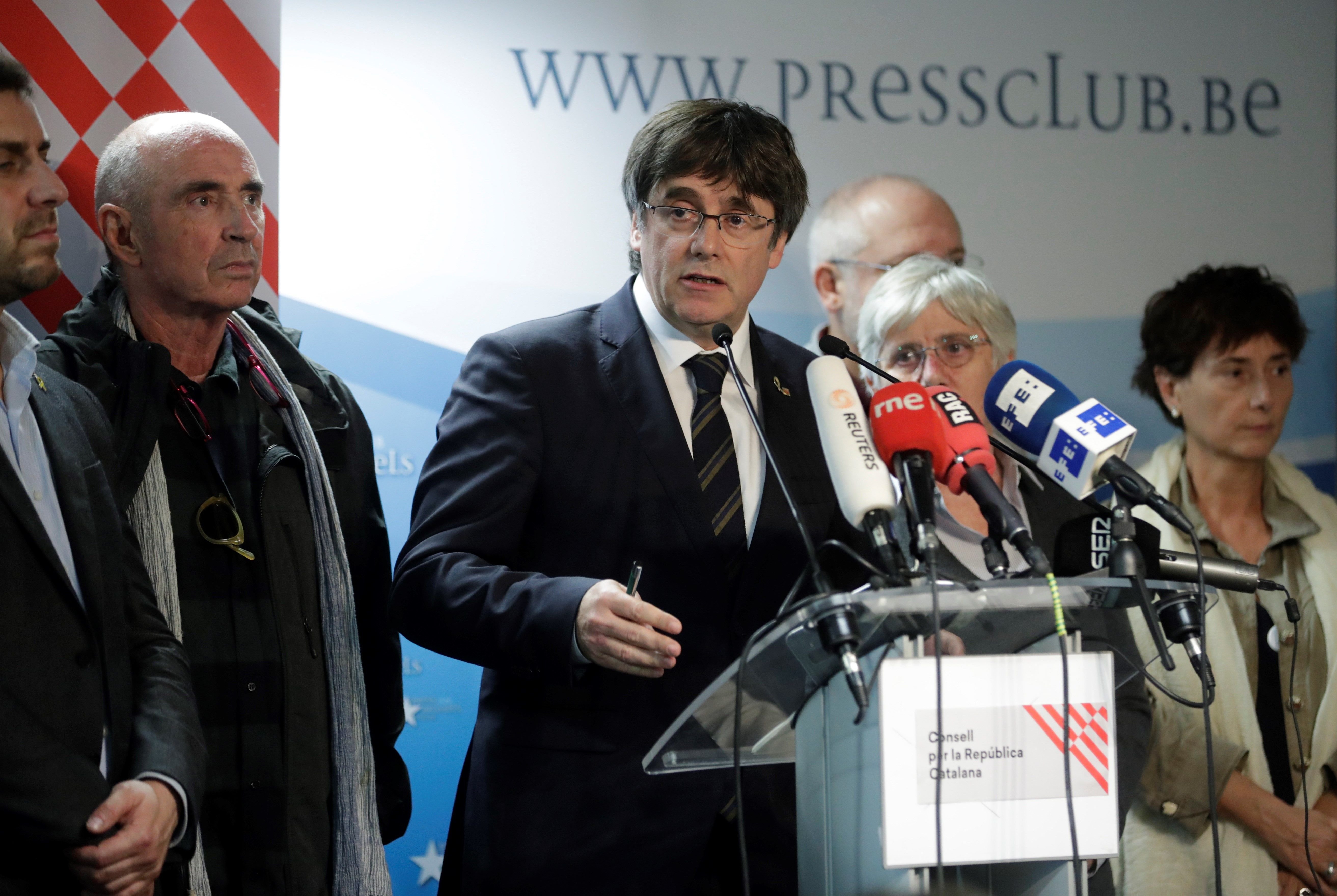 Carles Puigdemont denounces the "outrage" of the sentences