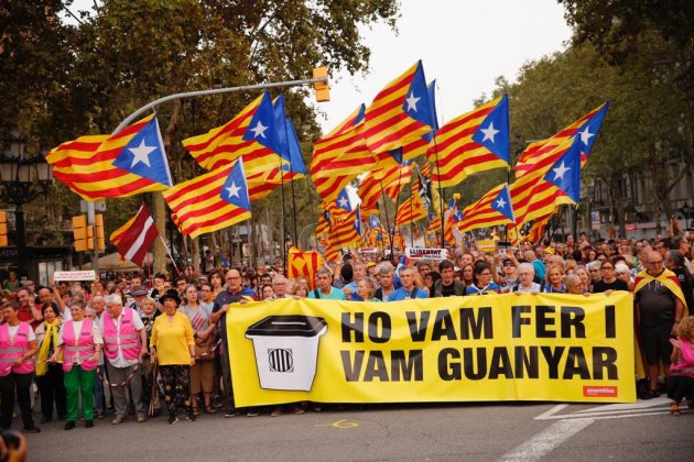 ELNACIONAL Manifestación Barcelona aniversario|cumpleaños 1-O - Sergi Alcàzar