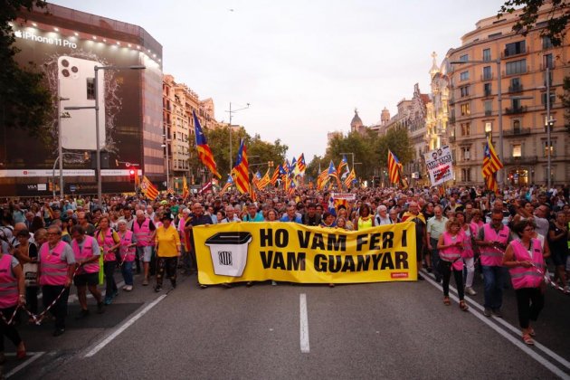 manifestacio segundo aniversario|cumpleaños 1-o - sergi alcazar