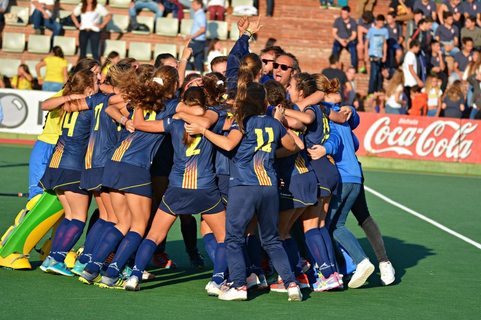 Recepció oficial a les seleccions catalanes de formació que van fer un pòquer històric