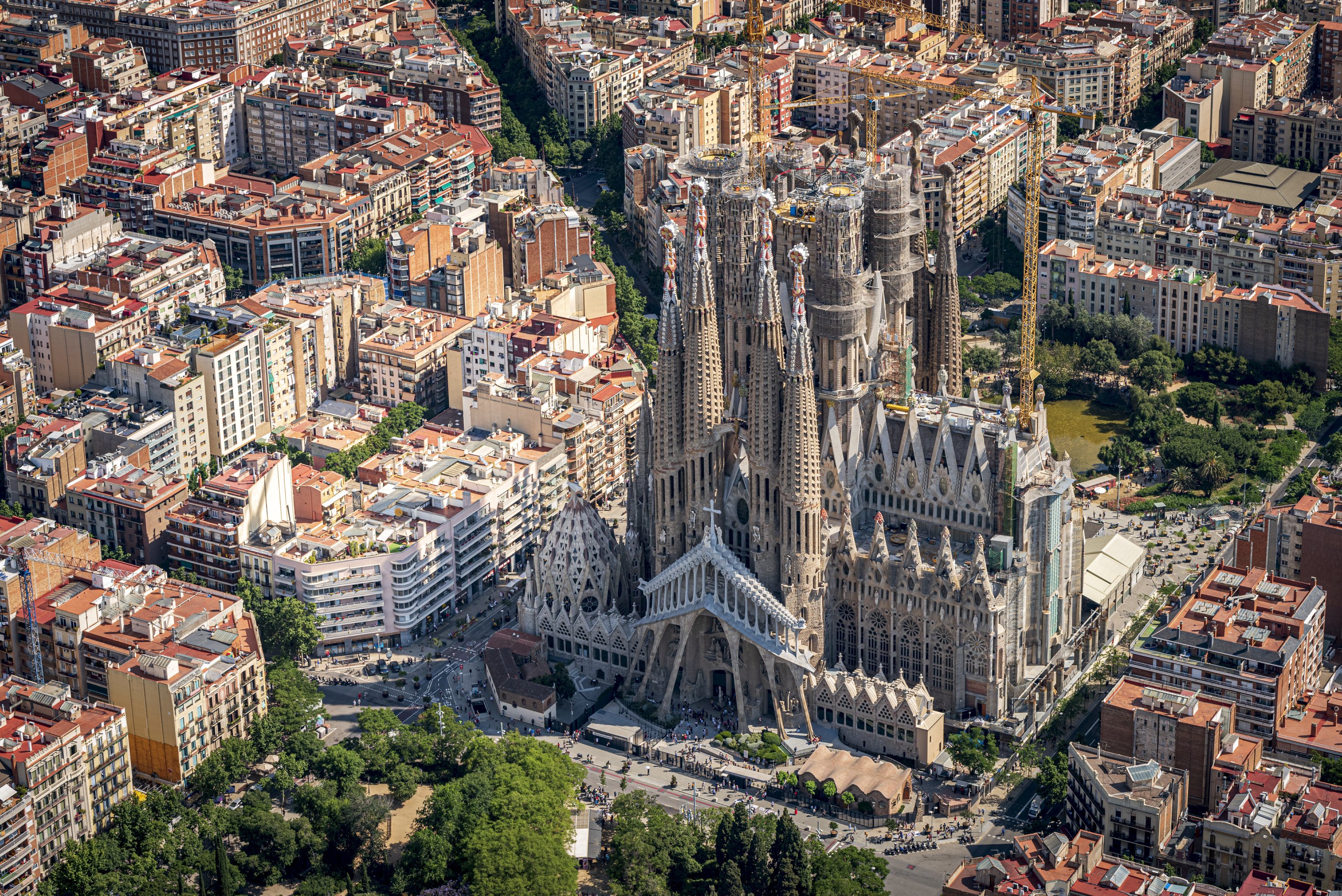 La Setmana d’Artesania homenatja el llegat de Gaudí amb més de cent activitats per tot Catalunya