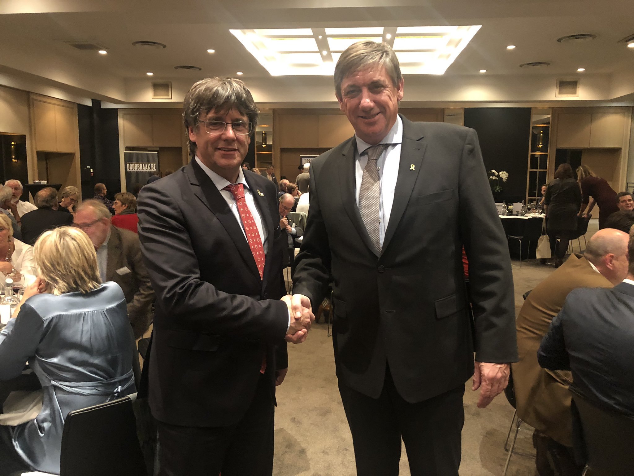 Puigdemont i el president de Flandes, convidats d'honor a un acte a Bèlgica