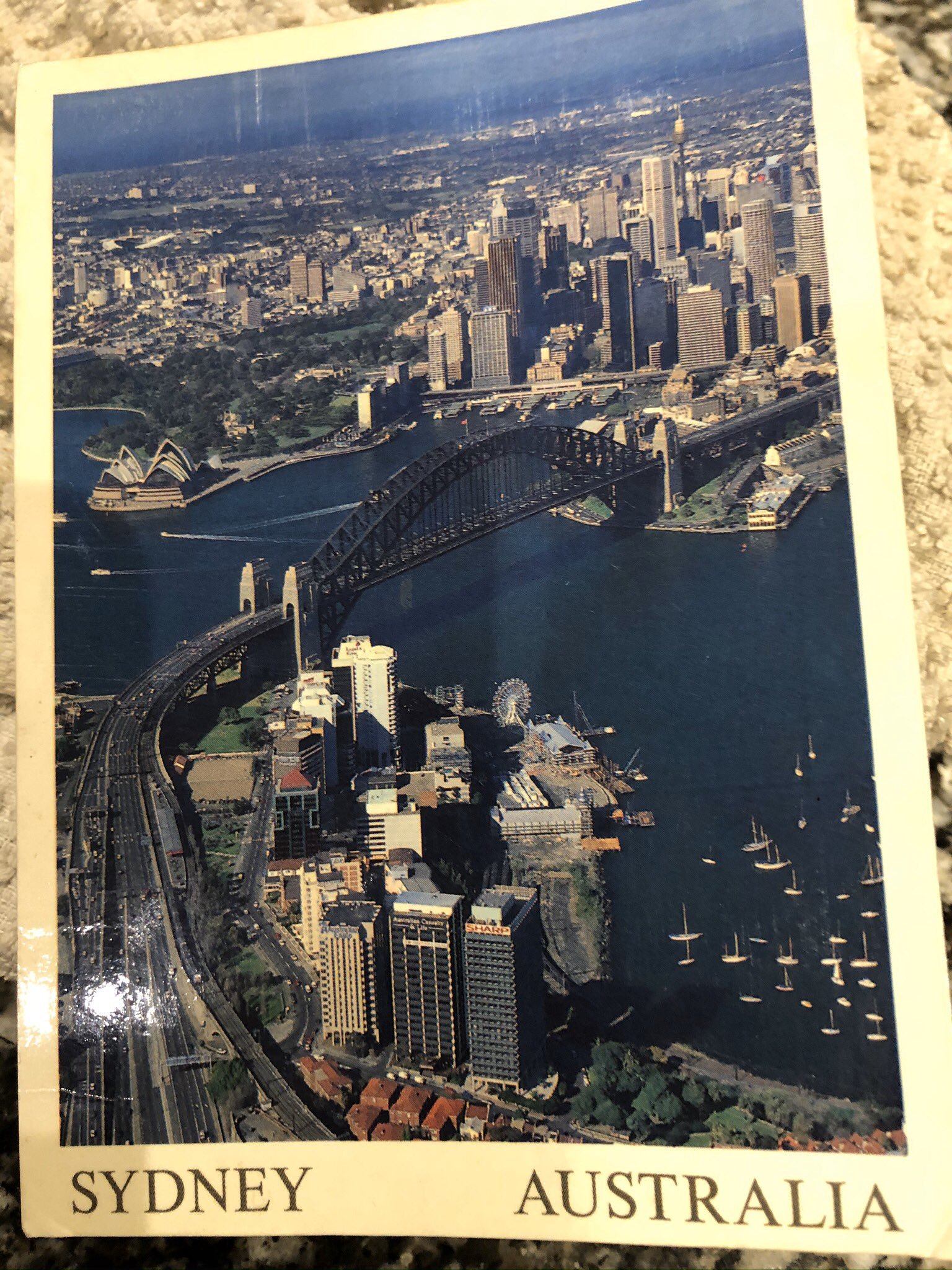 La postal que ha tardat 24 anys a travessar el món