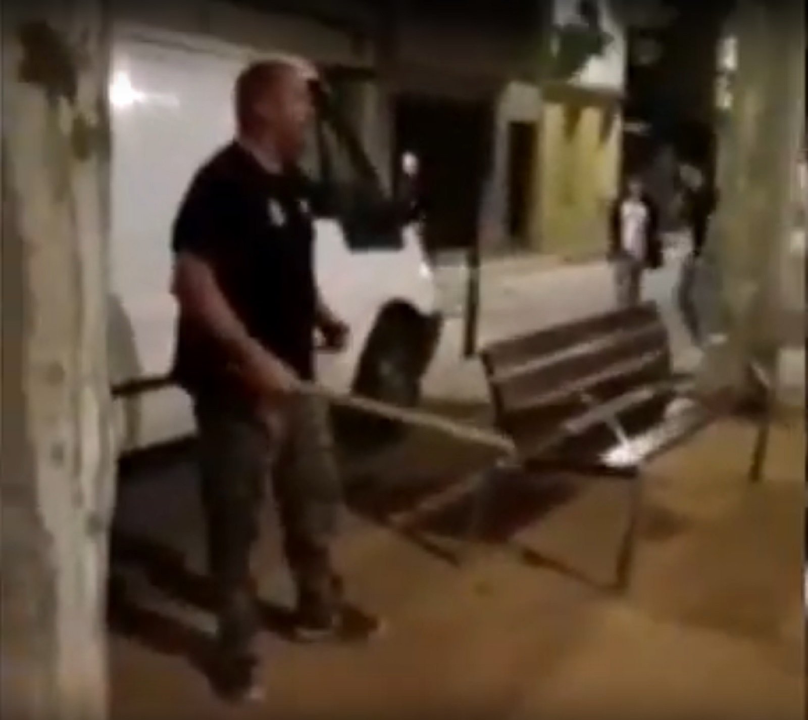VÍDEO | Difunden el vídeo entero del incidente ultra en Calella