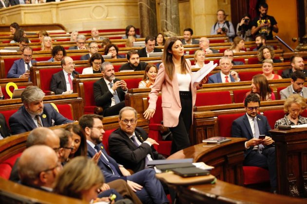 EL NACIONAL Lorena Roldán moció censura Sergi Alcàzar EL NACIONAL Lorena Roldán moció censura Sergi Alcàzar