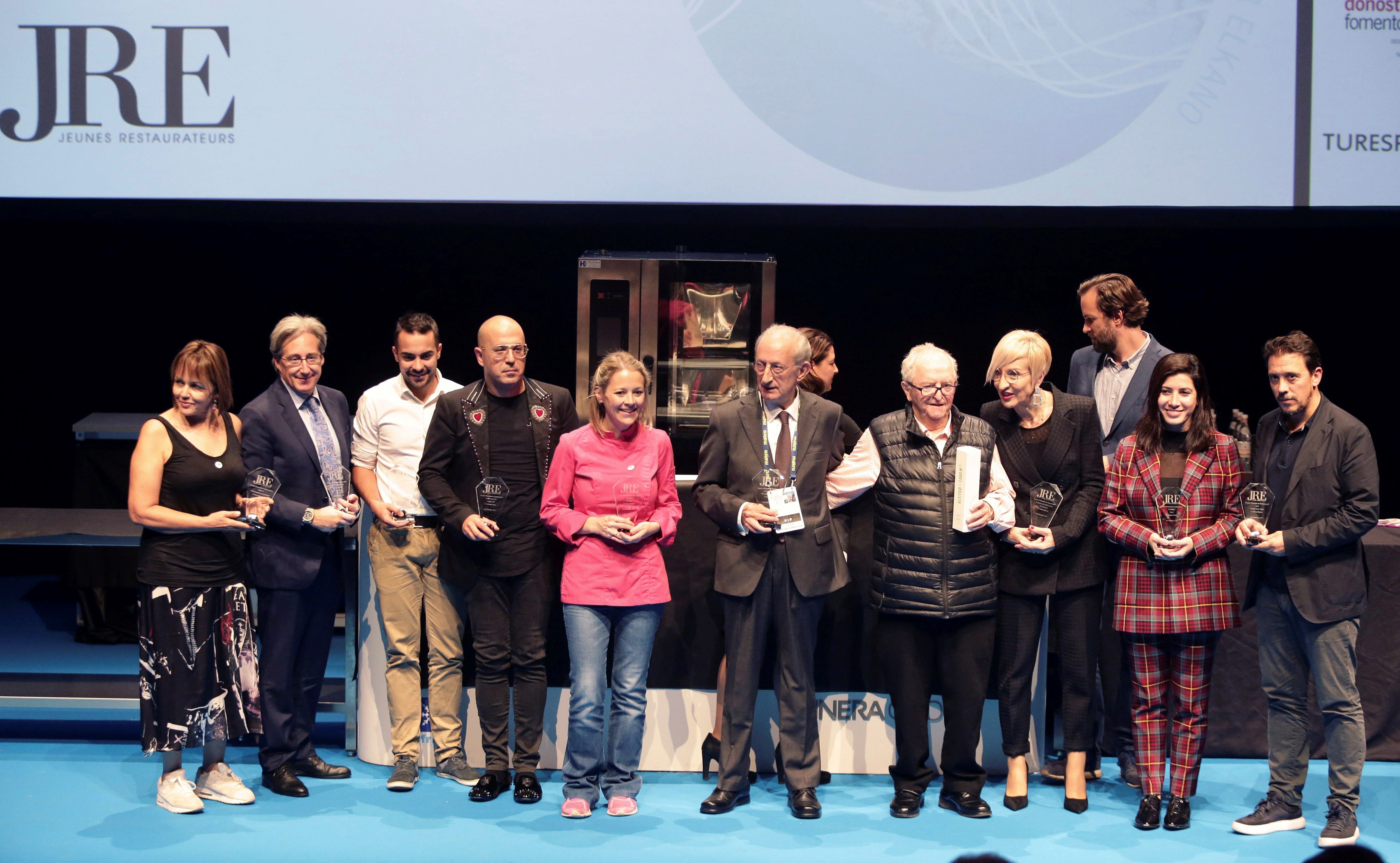 José Monje del restaurante Via Veneto recibe el Premio Nacional de Gastronomía de la JRE