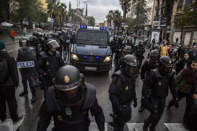 Policia Nacional CNP Referendum 1-O - Sergi Alcàzar